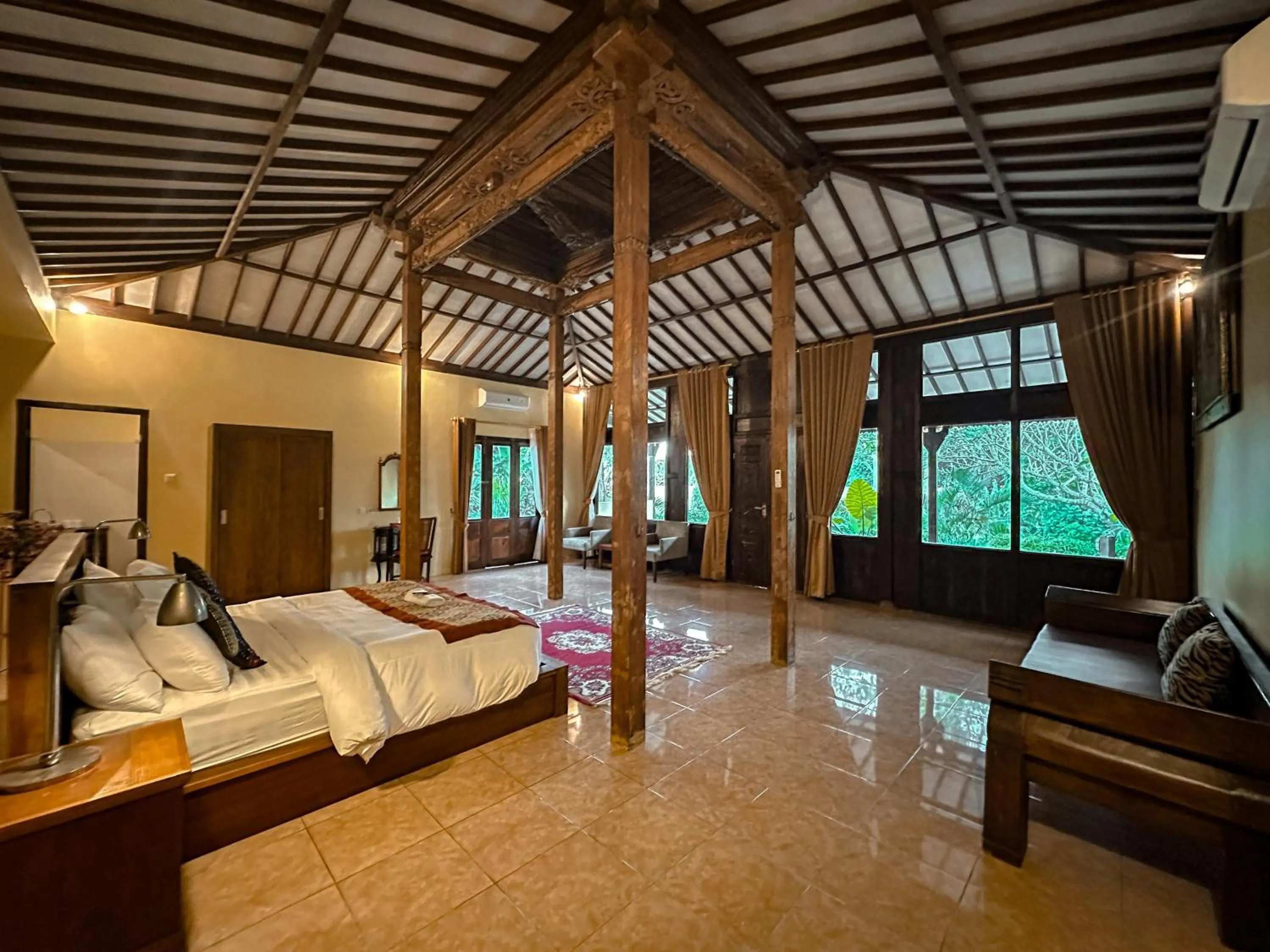 Bed in Kampoeng Joglo Abangan Ubud
