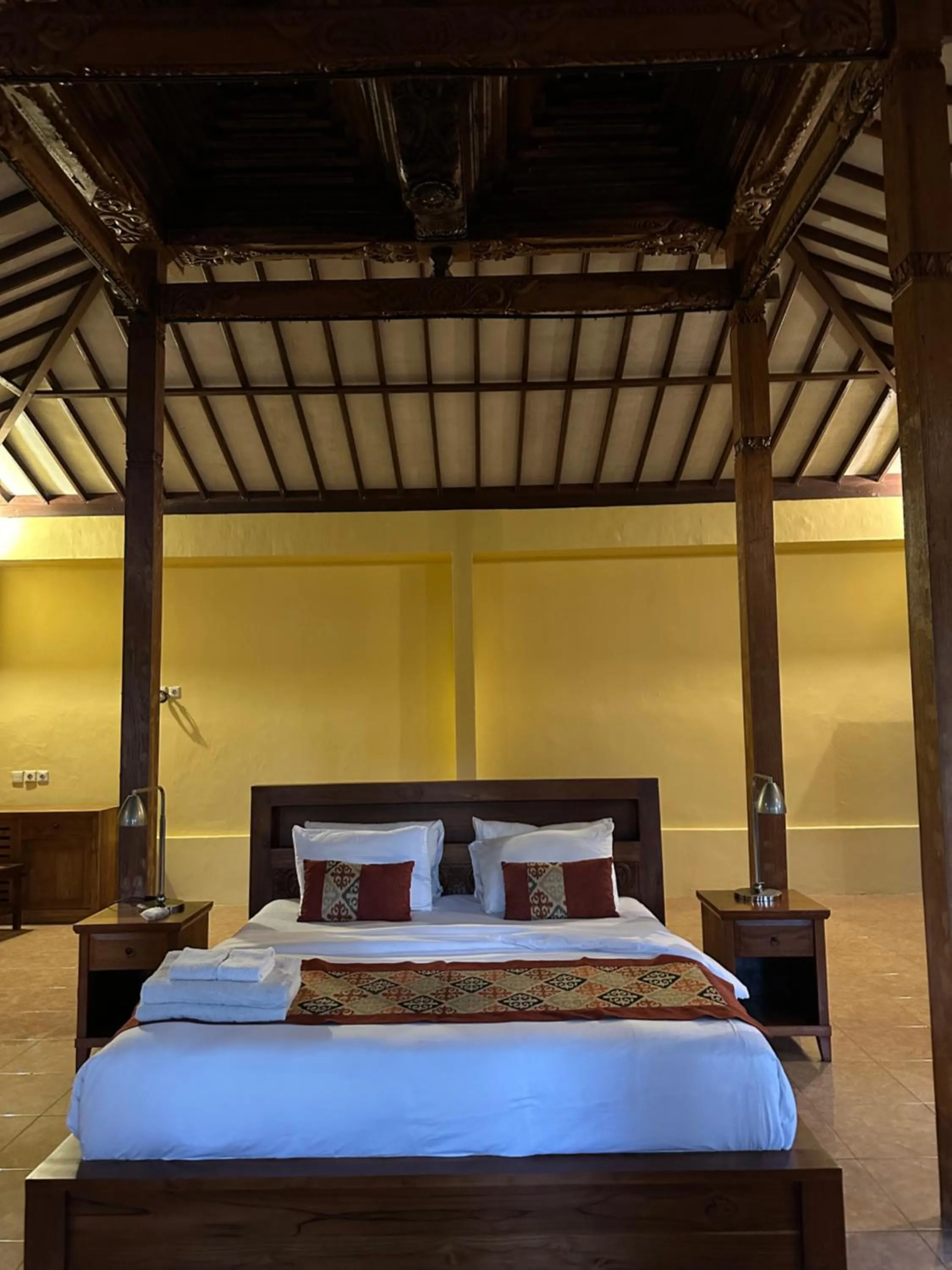Bed in Kampoeng Joglo Abangan Ubud