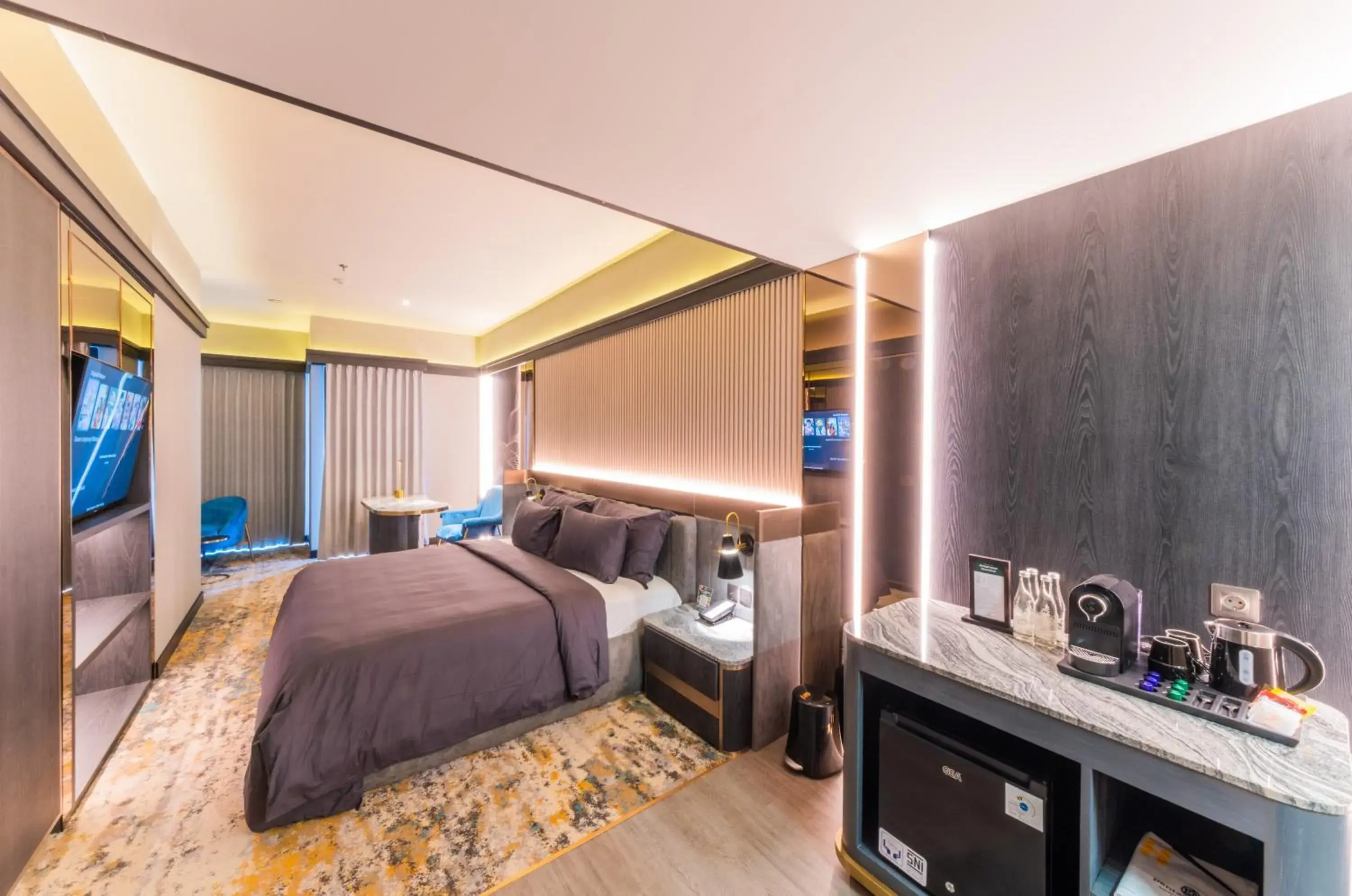 Bed in The All - Suite Pentacity Hotel Balikpapan Bed in The All - Suite Pentacity Hotel Balikpapan