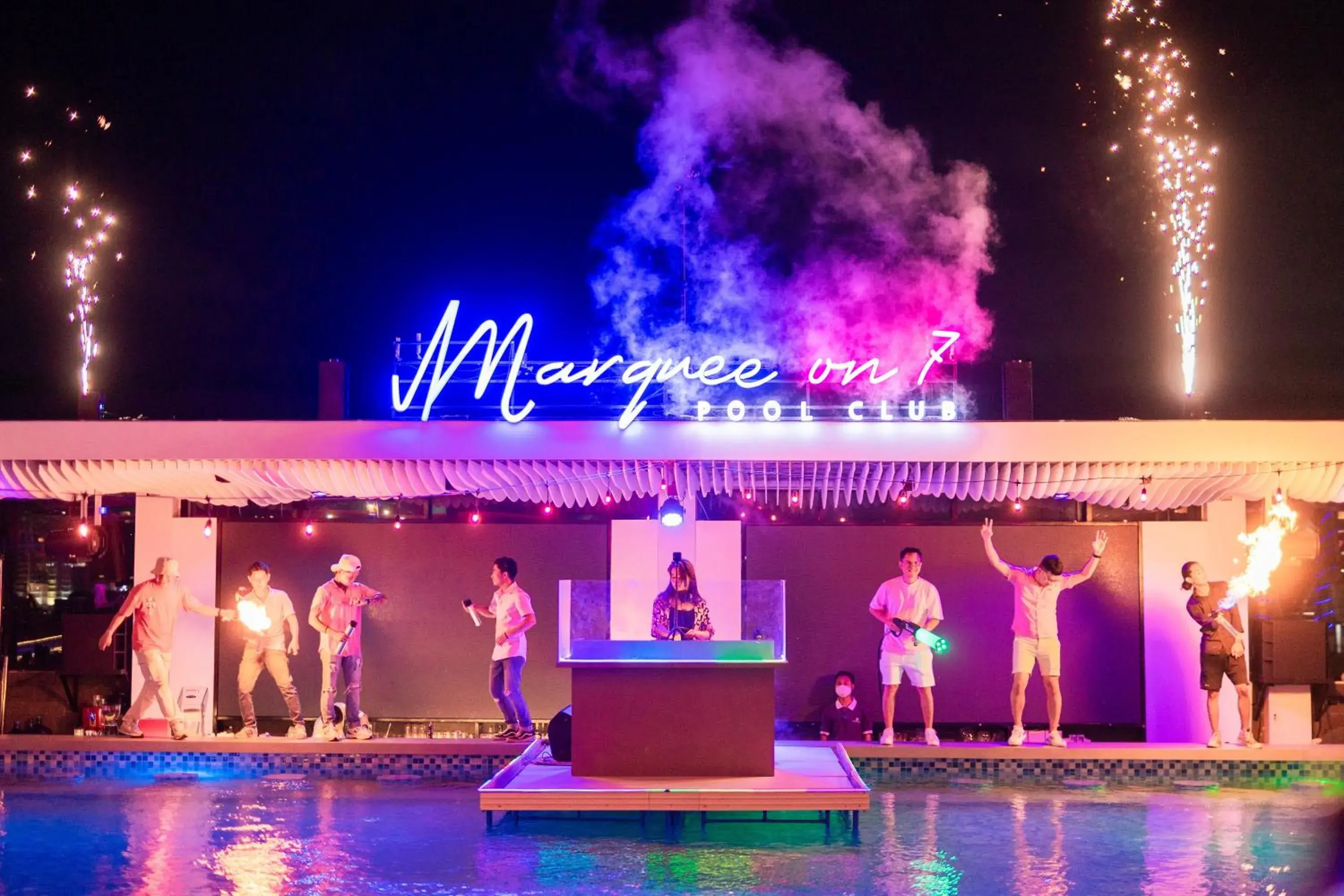 Lounge or bar in The All - Suite Pentacity Hotel Balikpapan Lounge or bar in The All - Suite Pentacity Hotel Balikpapan