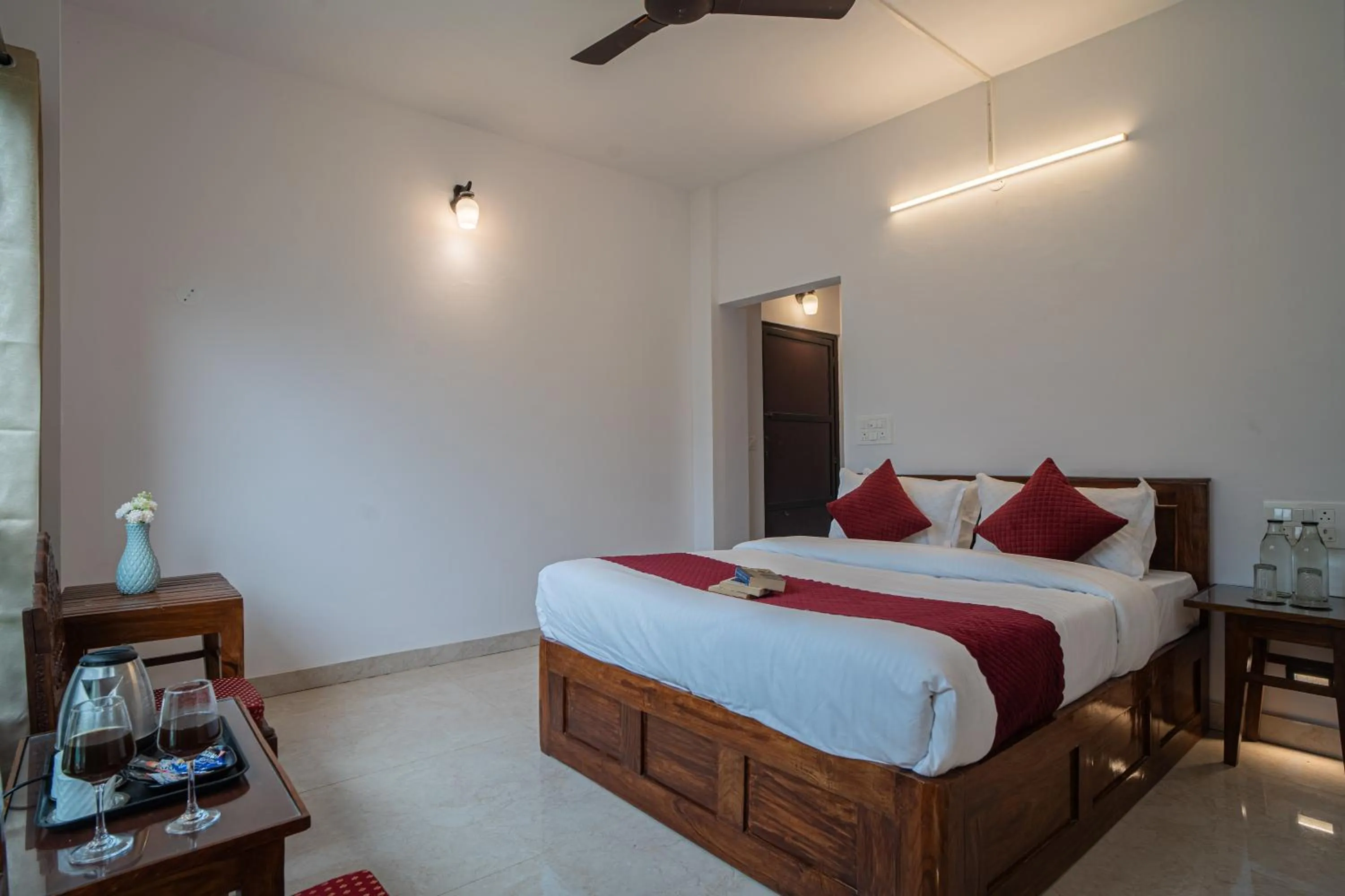 Bedroom, Bed in Captain Resorts