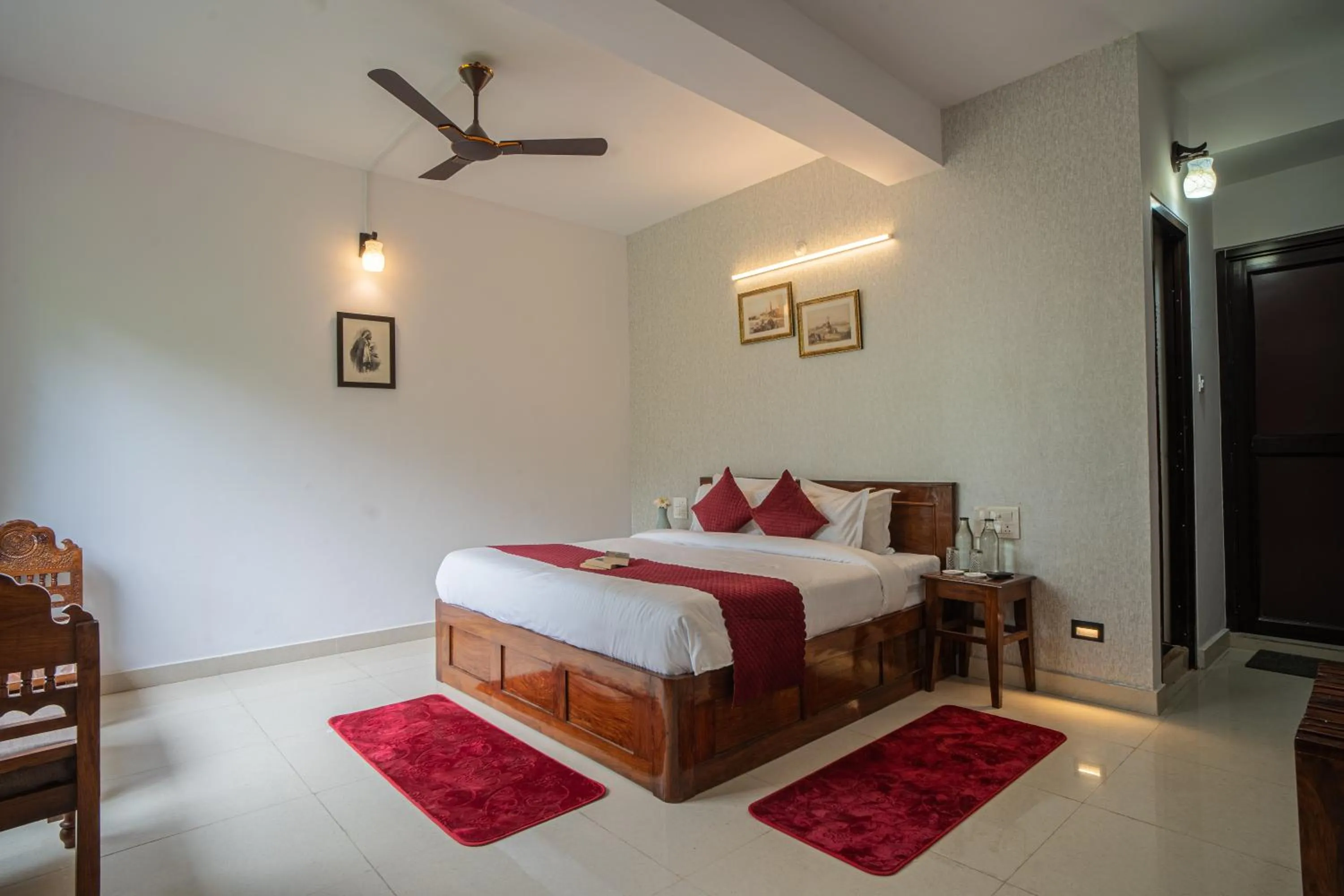 Bedroom, Bed in Captain Resorts