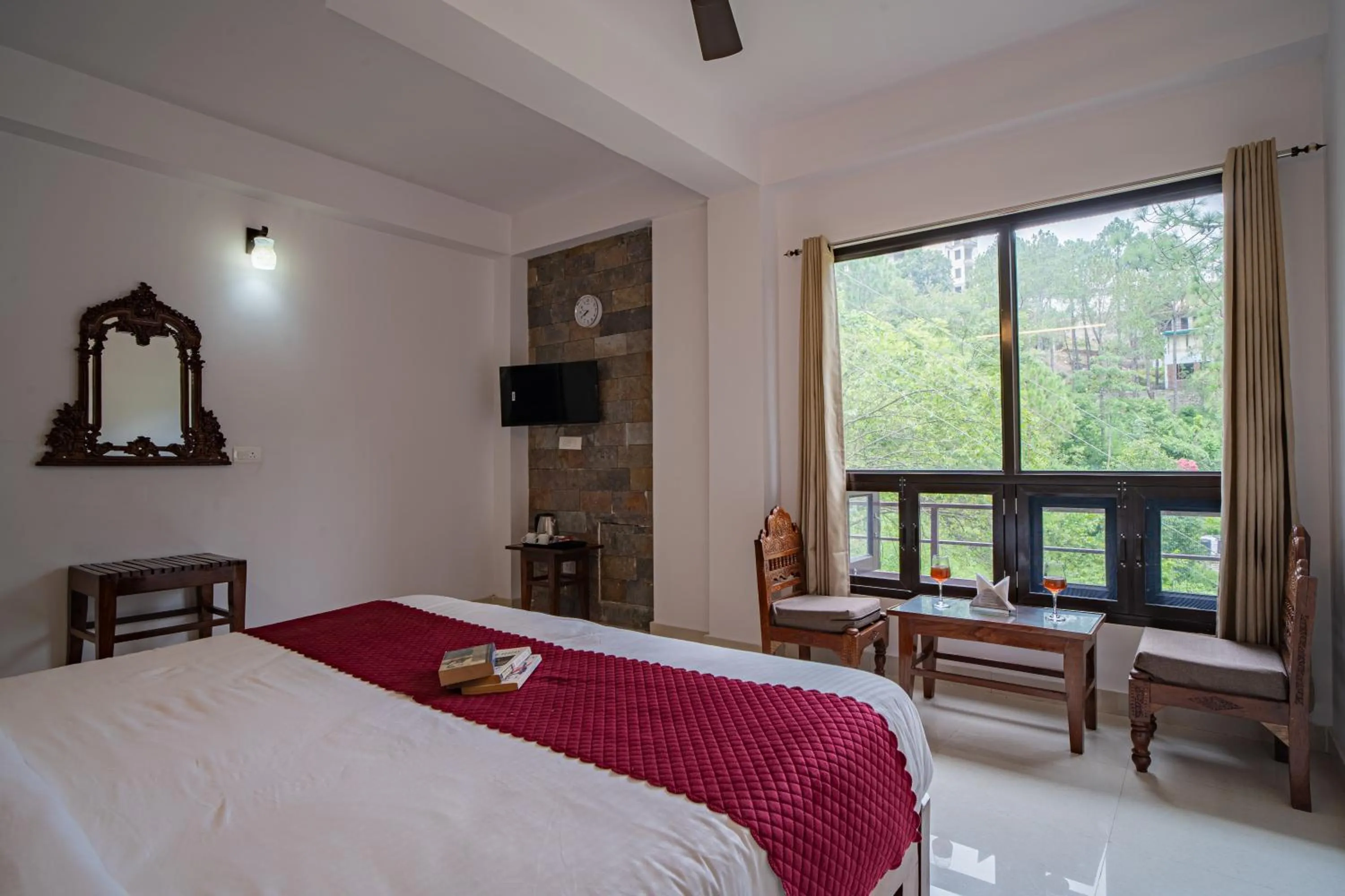 Bedroom, Bed in Captain Resorts