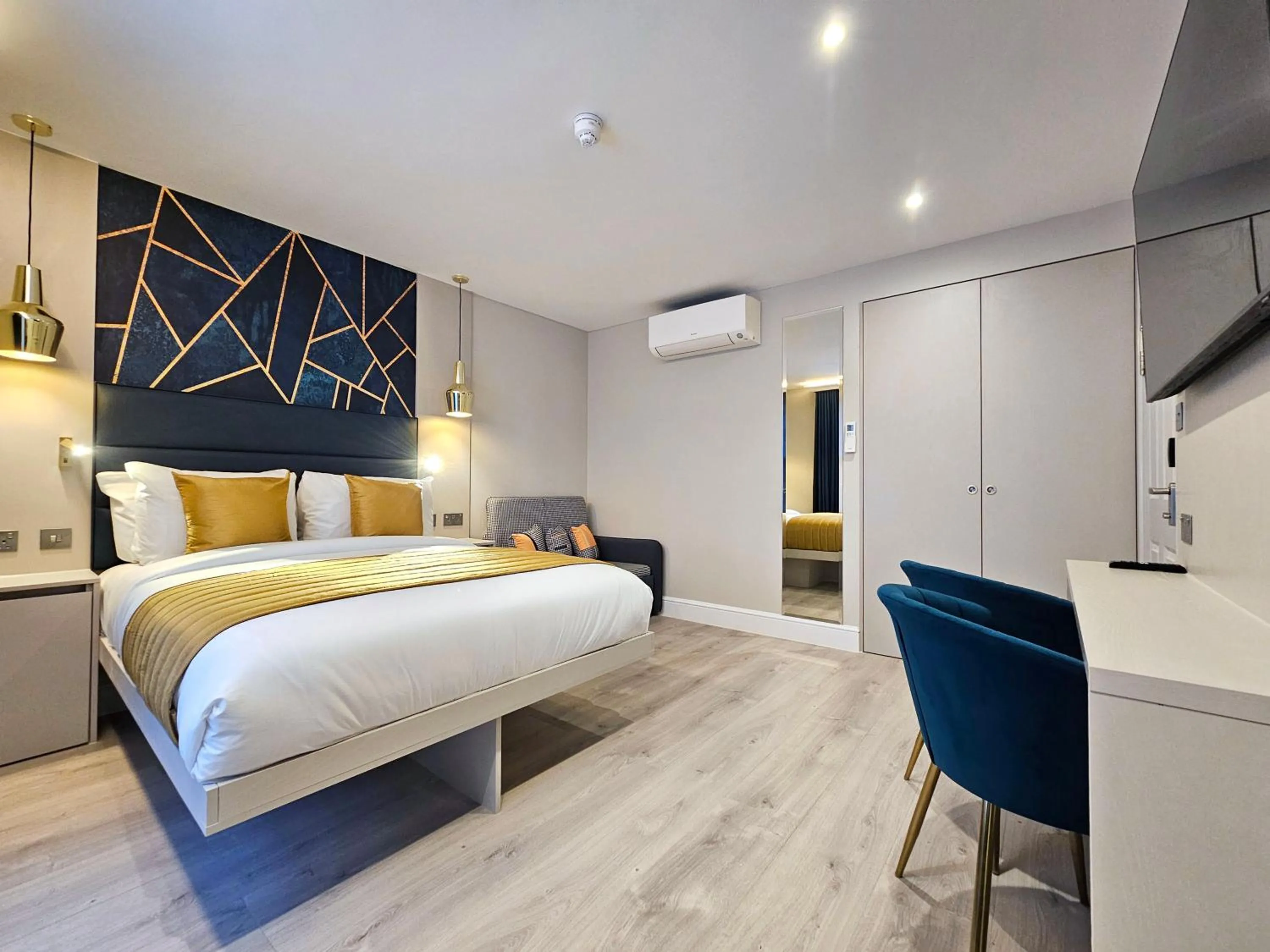 Bed in NOX Paddington