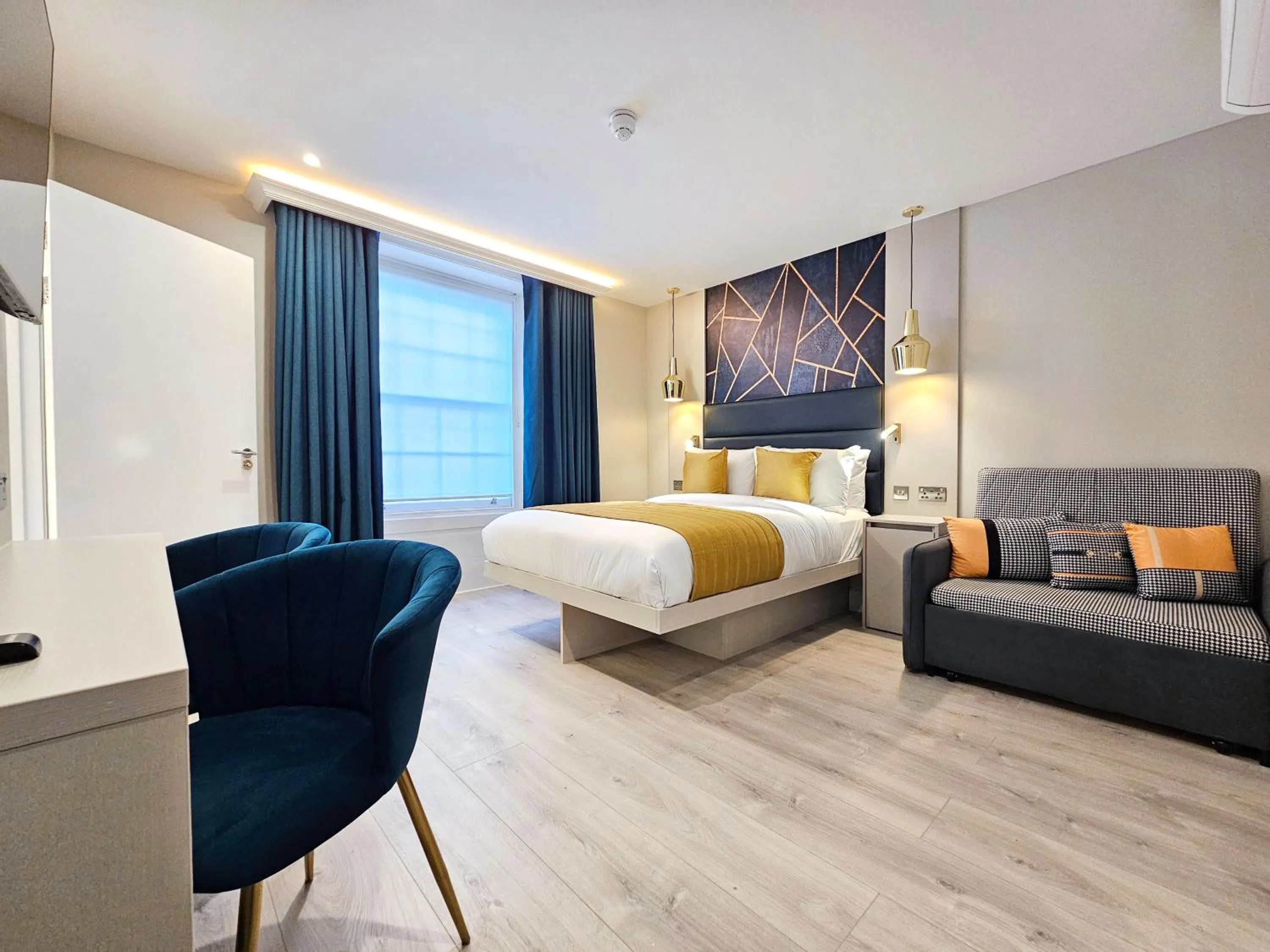 Bed in NOX Paddington