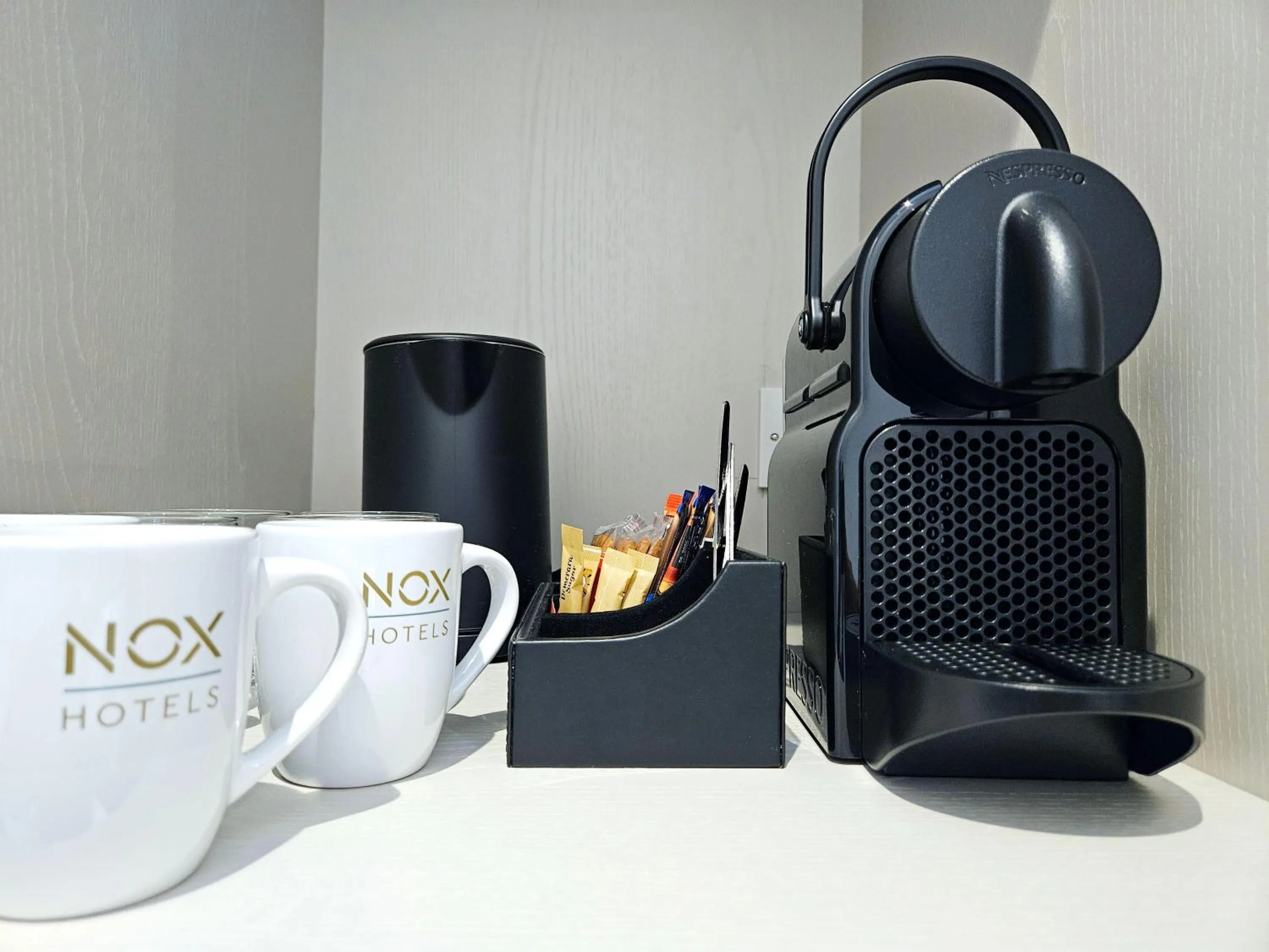 Coffee/tea facilities in NOX Paddington