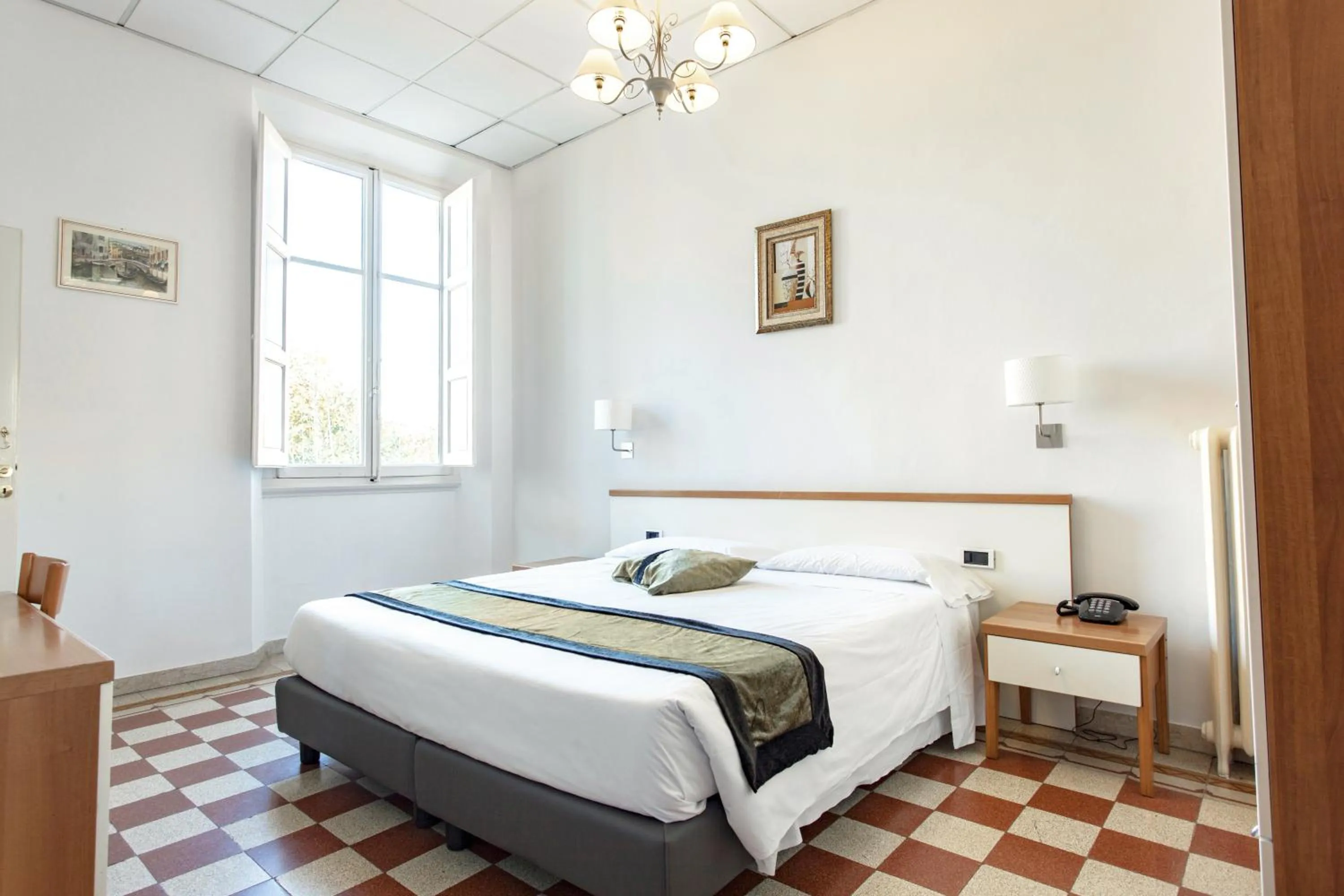 Bed in Hotel St. James