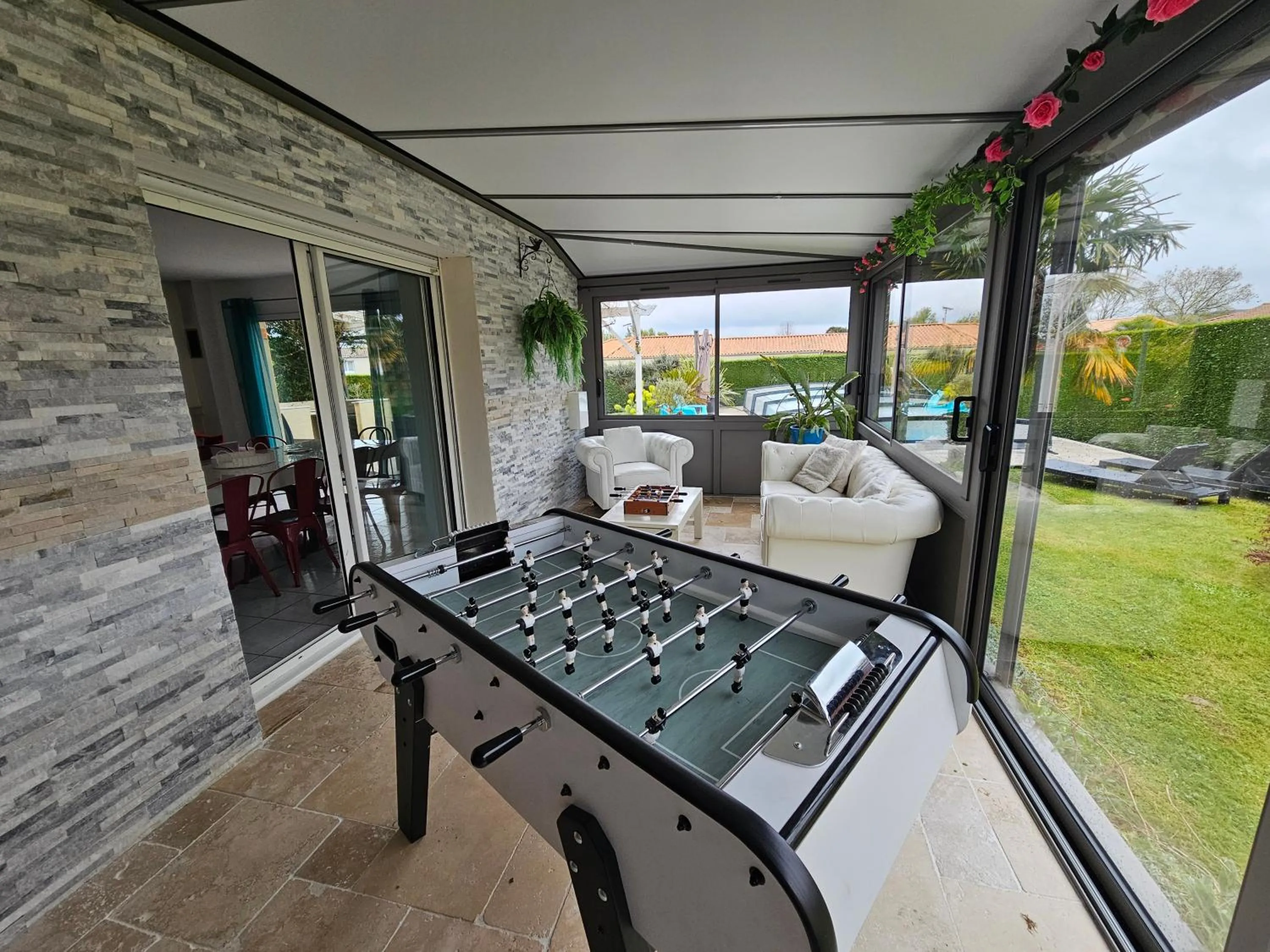 Le Pavachon gîte familial piscine couverte privée chauffée - Aux portes du Puy duFou