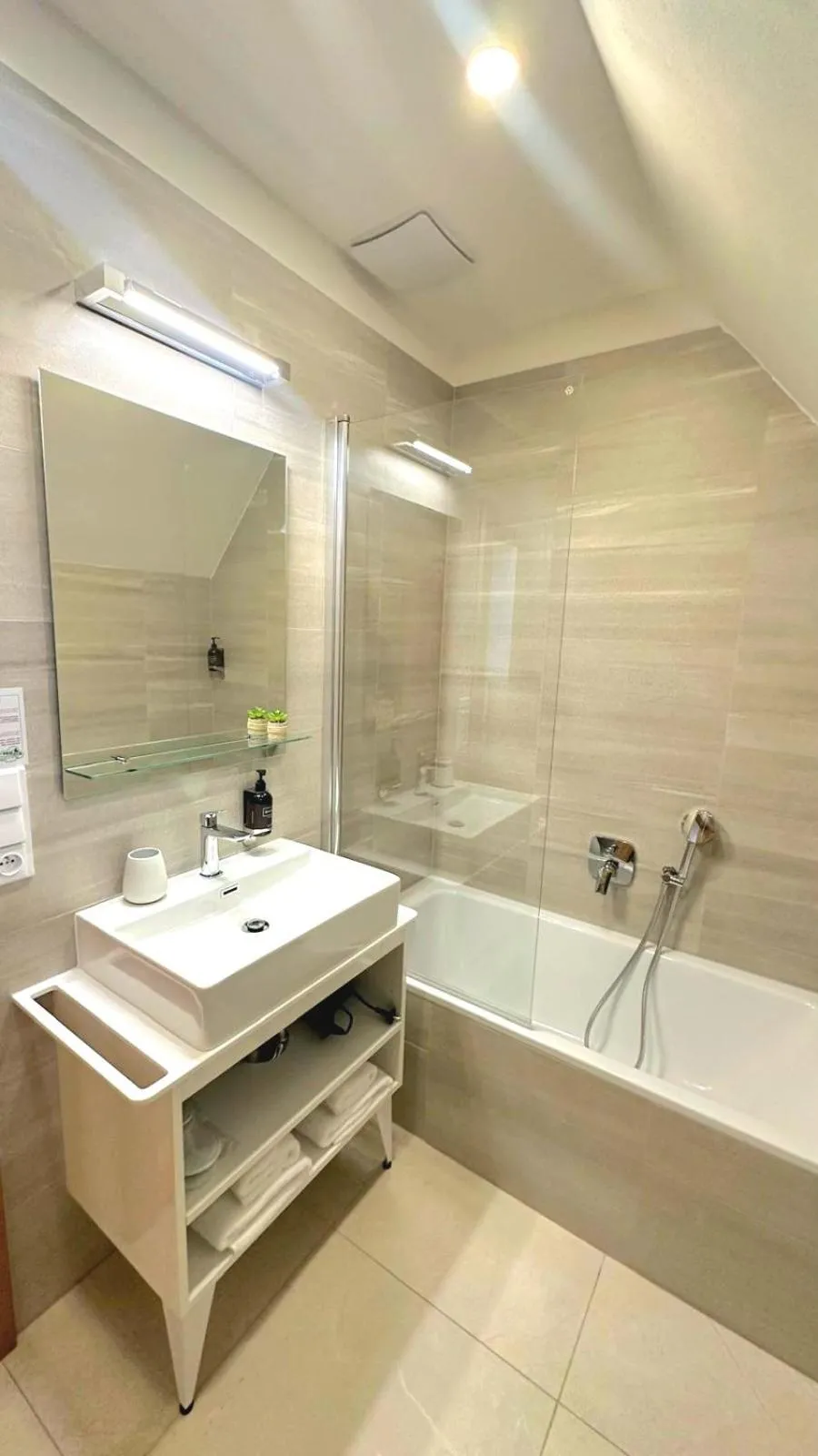 Hotel Karlova Prague