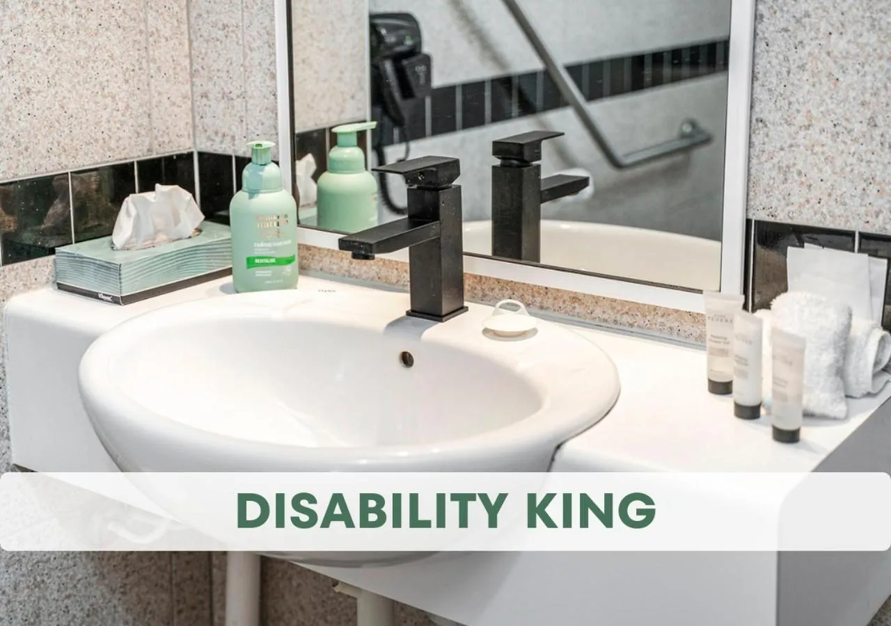 Bathroom in The Swan Valley Hotel