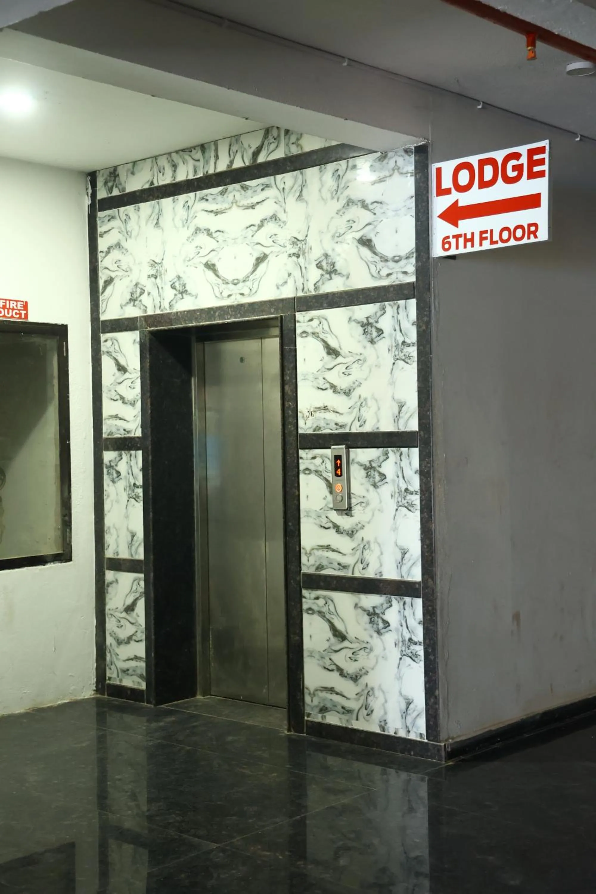 elevator in Grand Tamim Hotel