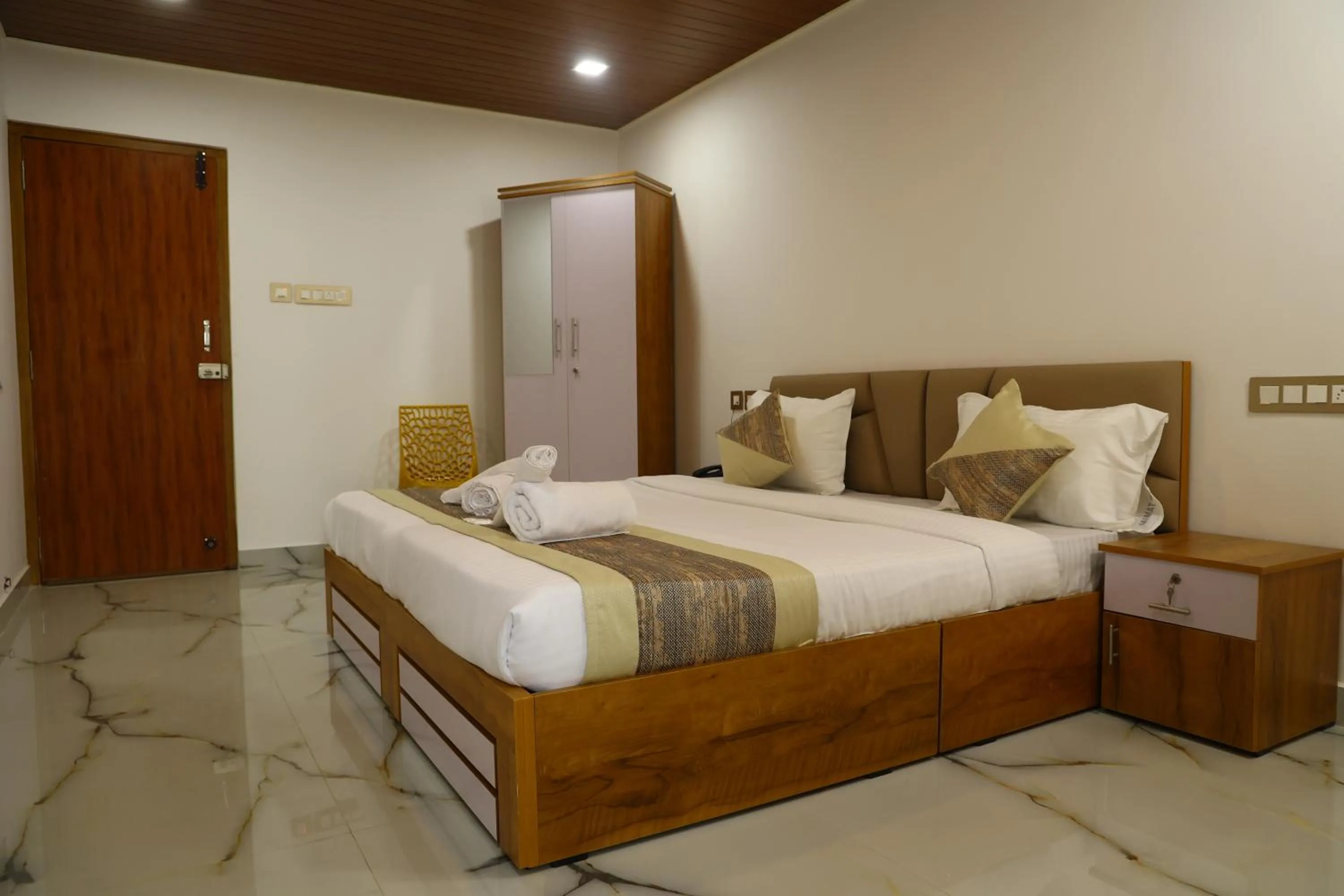 Bedroom, Bed in Grand Tamim Hotel