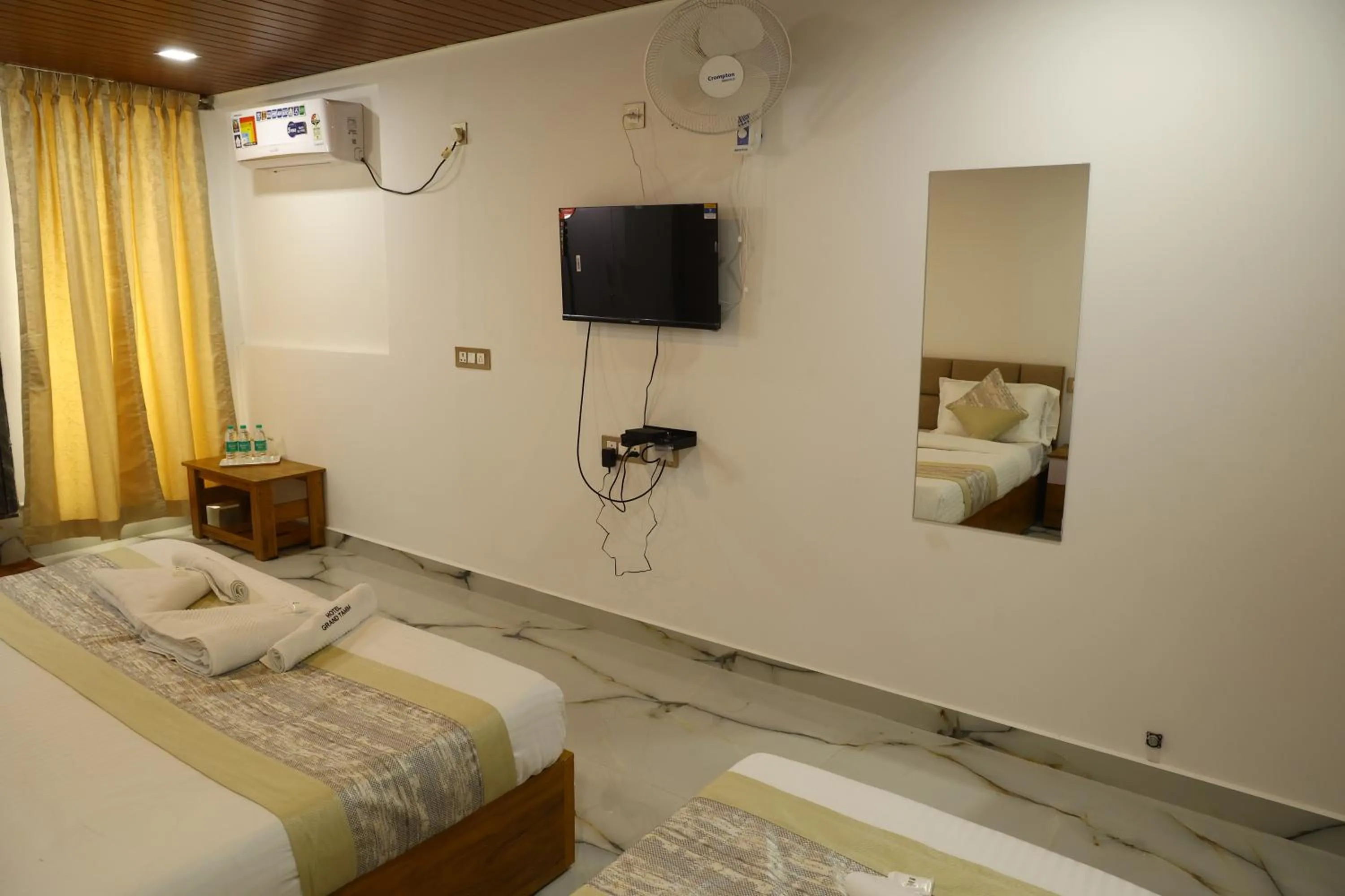 TV and multimedia, Bed in Grand Tamim Hotel