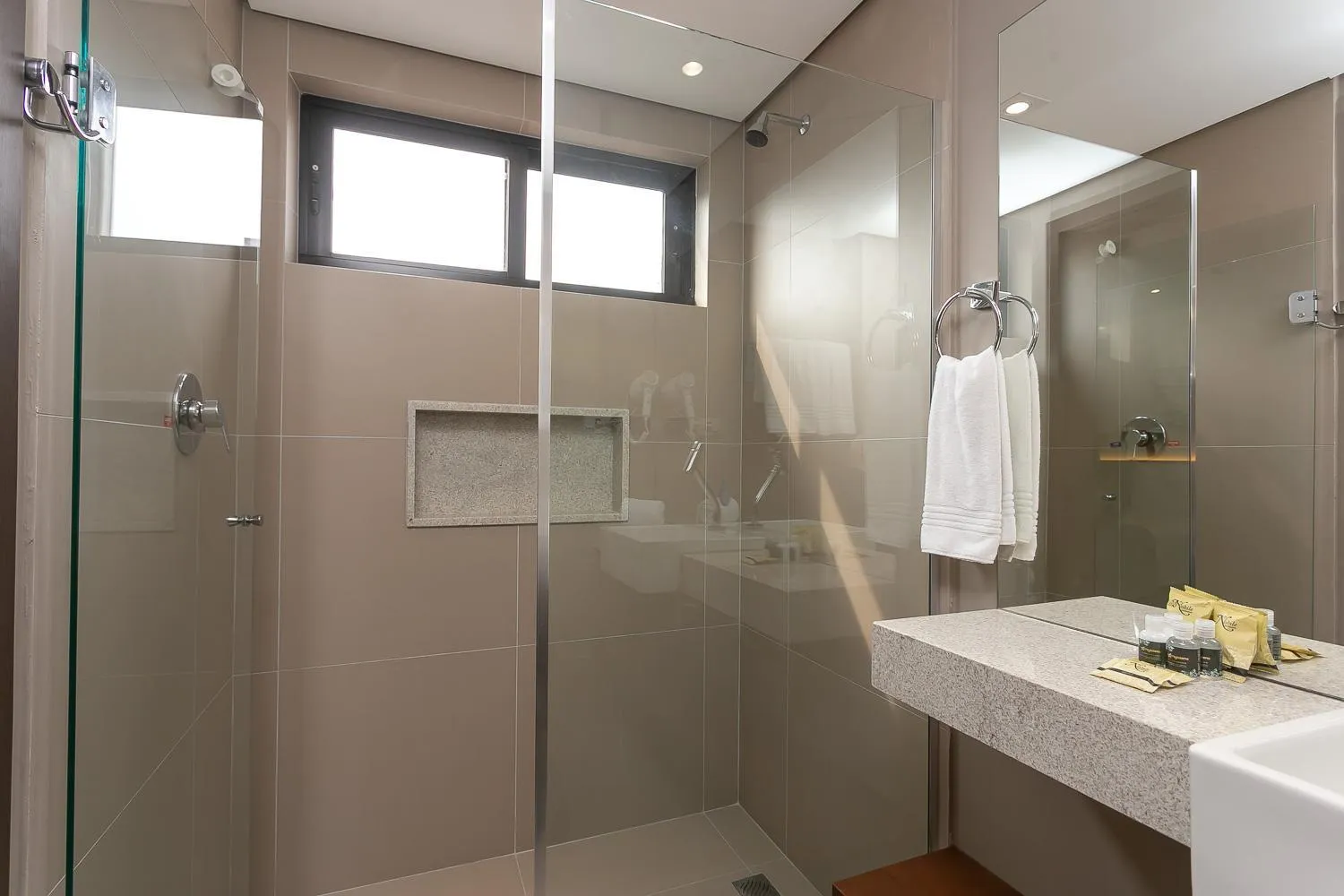 Hotel Roochelle Convention By Nobile