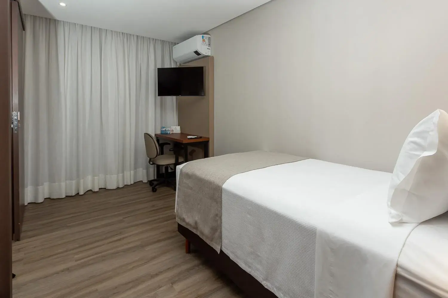 Bed in Hotel Roochelle Convention By Nobile Bed in Hotel Roochelle Convention By Nobile