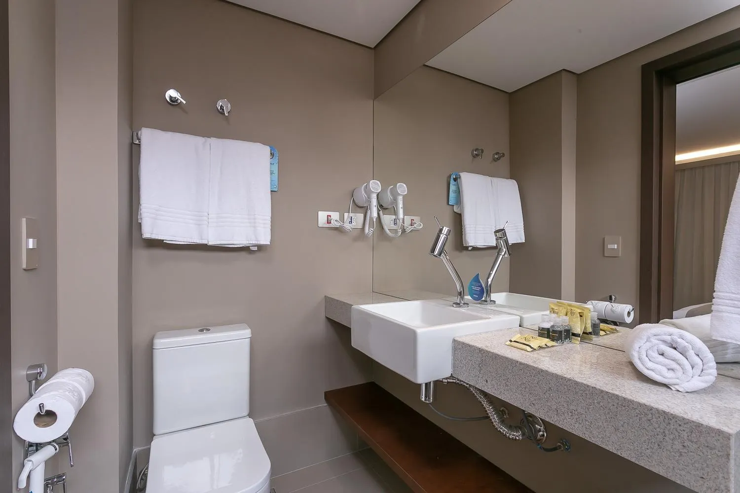 Hotel Roochelle Convention By Nobile