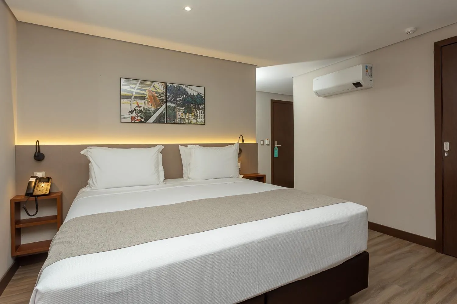 Bed in Hotel Roochelle Convention By Nobile