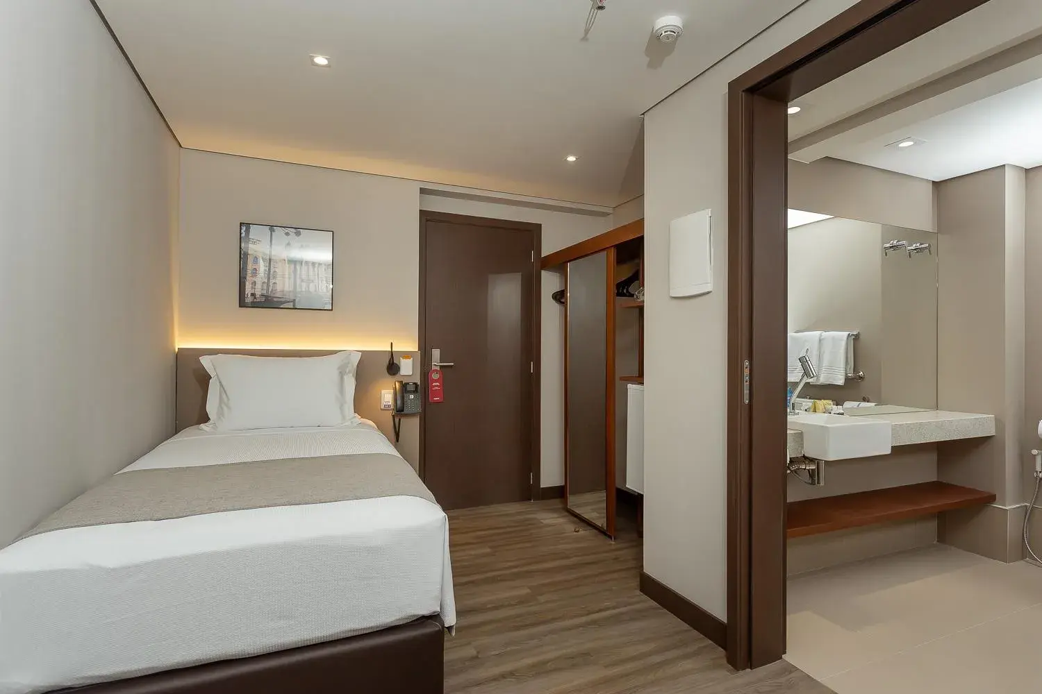 Bed in Hotel Roochelle Convention By Nobile Bed in Hotel Roochelle Convention By Nobile