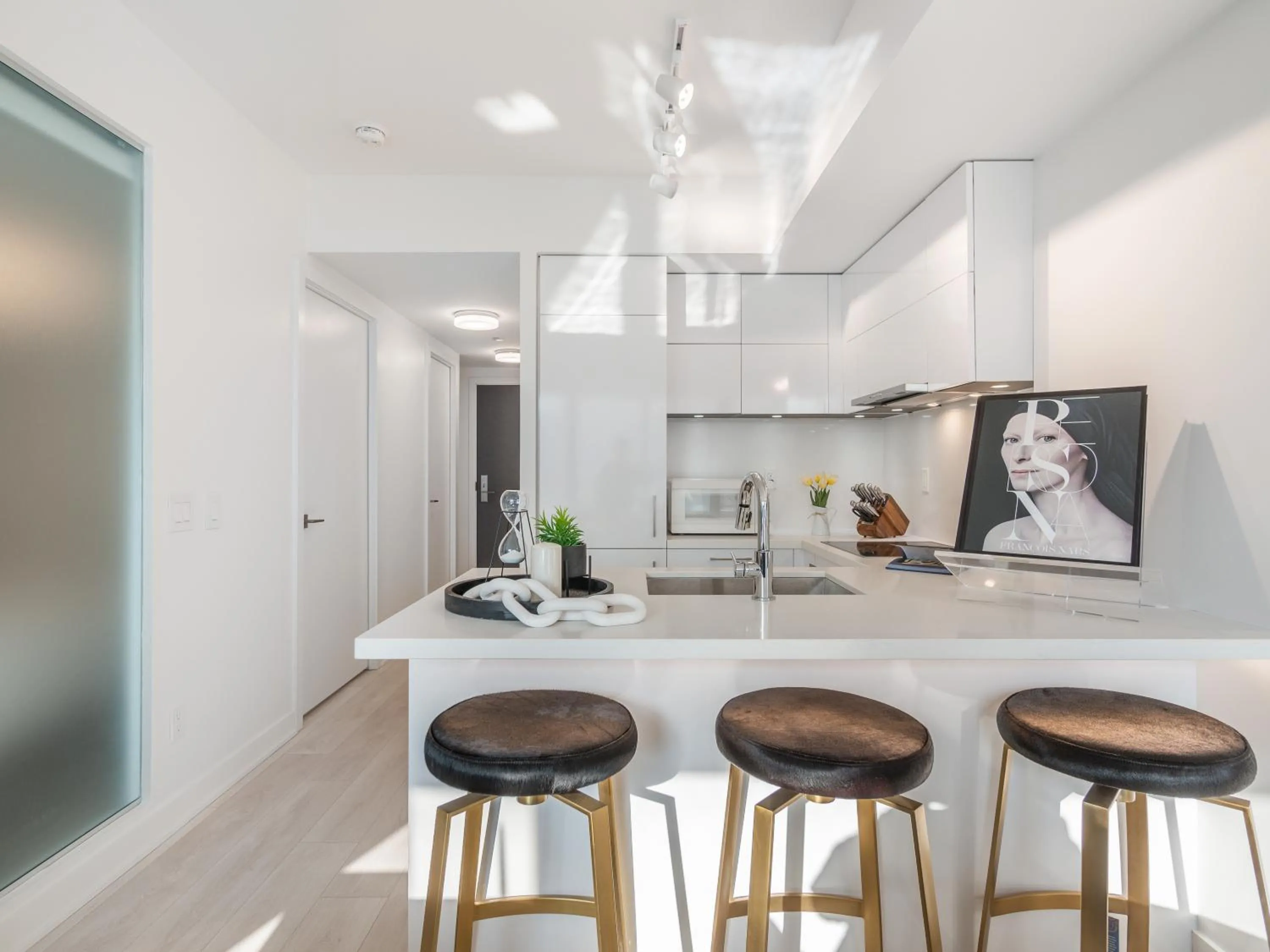 Hazelton Suites - Yorkville - Indoor Pool & Hot Tub