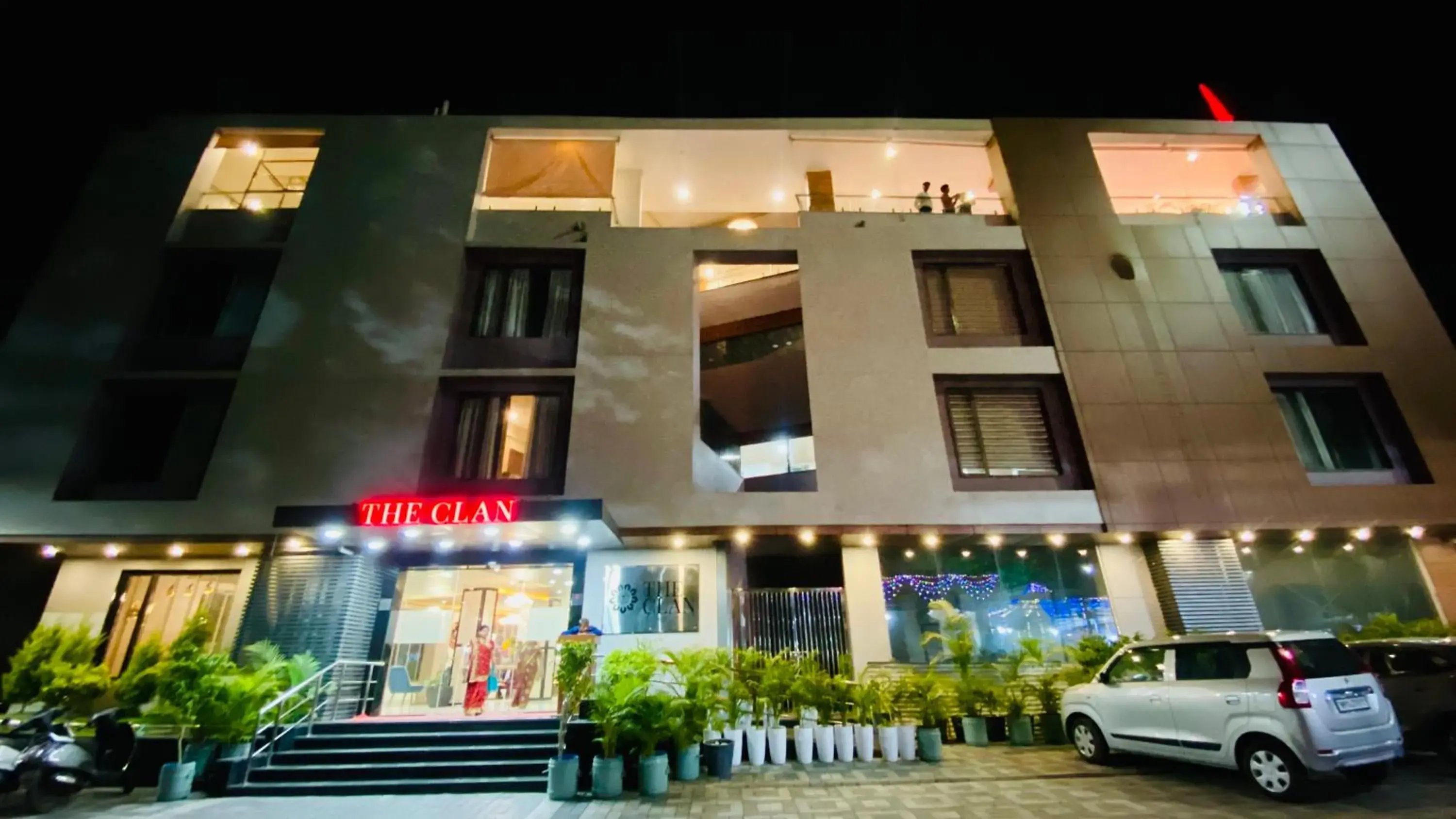Superior Double Room - single occupancy in THE CLAN HOTEL - VIJAY NAGAR Indore Superior Double Room - single occupancy in THE CLAN HOTEL - VIJAY NAGAR Indore