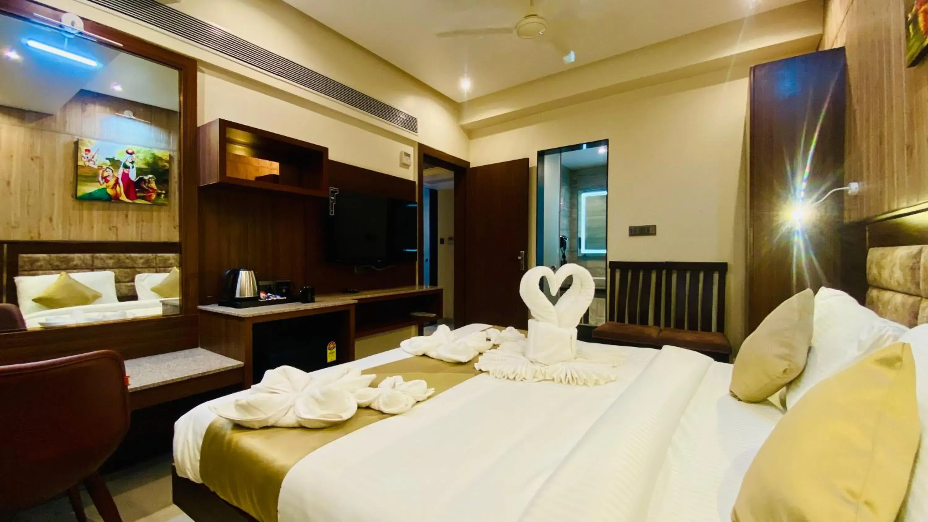 THE CLAN HOTEL - VIJAY NAGAR Indore THE CLAN HOTEL - VIJAY NAGAR Indore