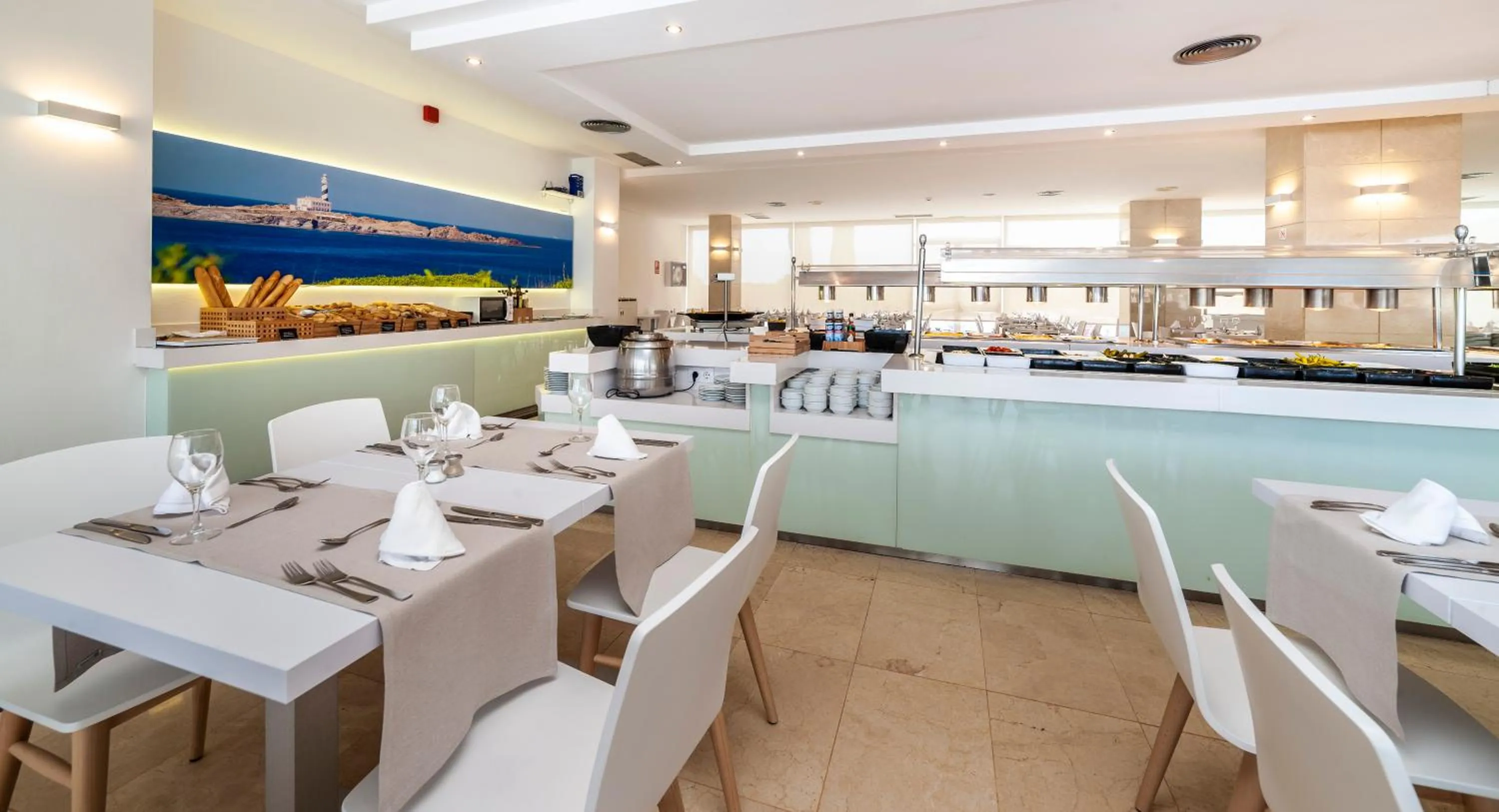 Restaurant/places to eat in Globales Mediterrani