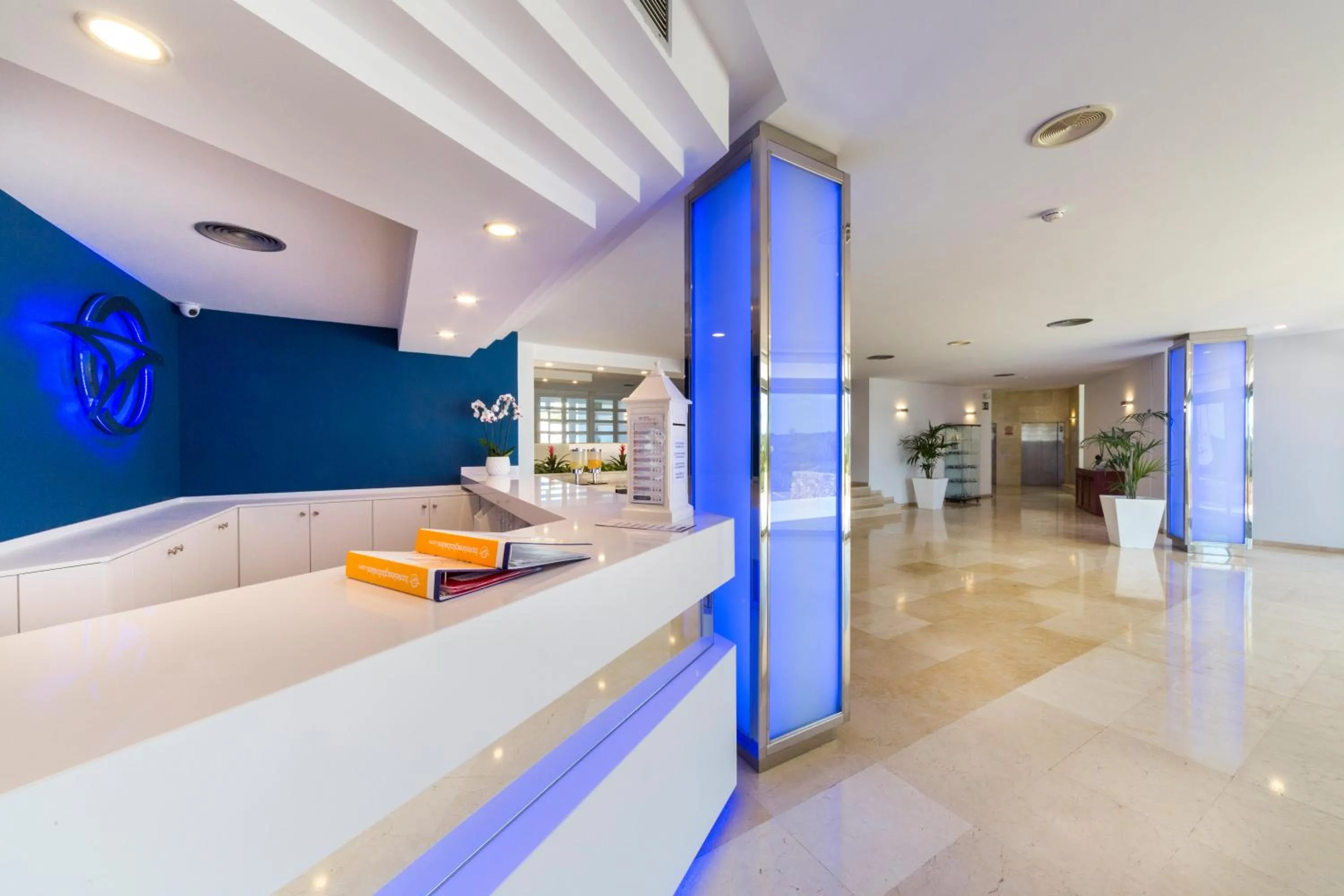 Lobby or reception in Globales Mediterrani