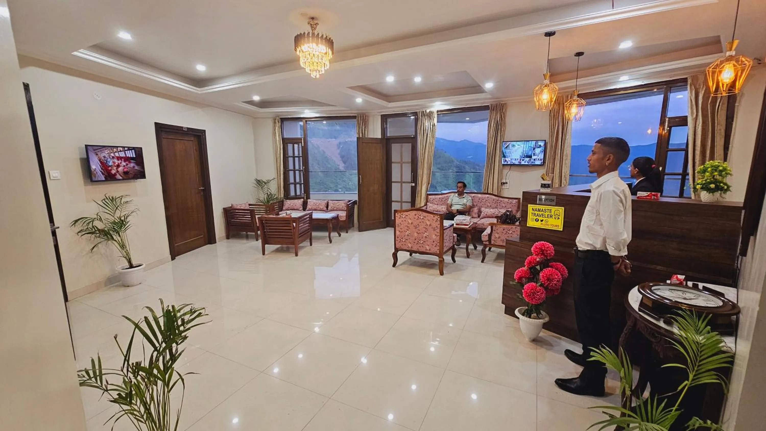 Lobby or reception in Hydrangea Heights by PTW Hotels