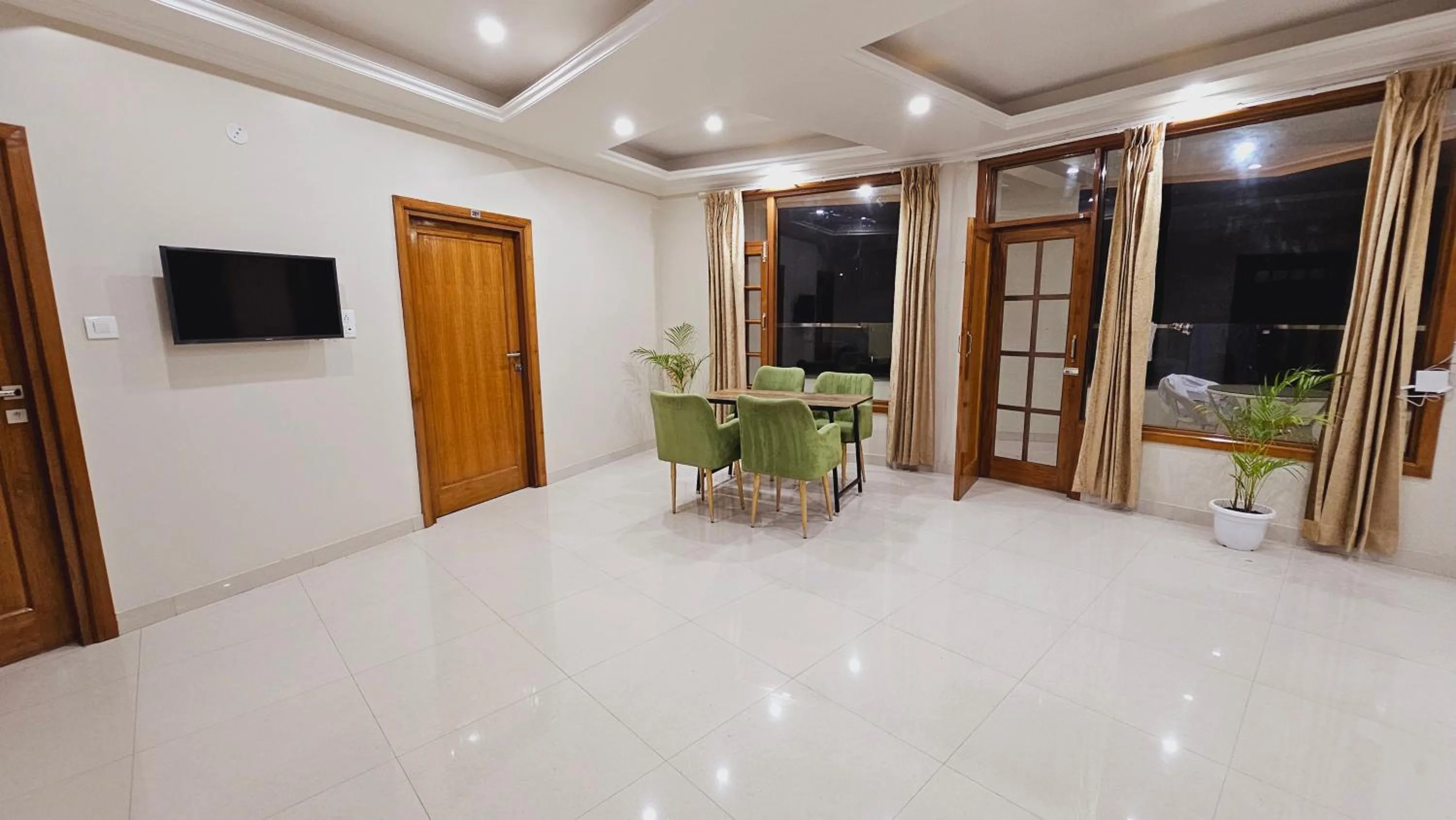 Seating area in Hydrangea Heights by PTW Hotels