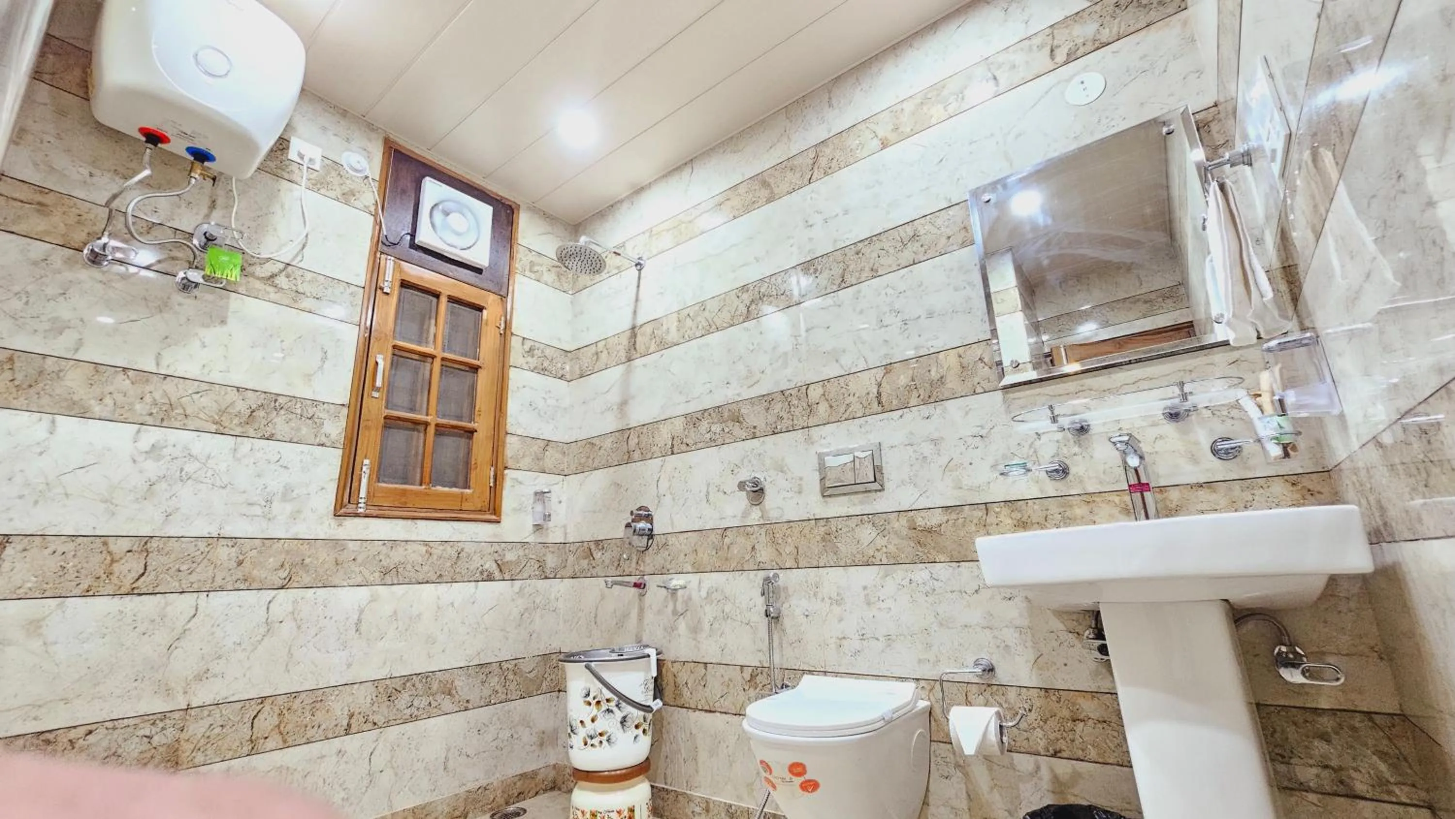 Shower in Hydrangea Heights by PTW Hotels