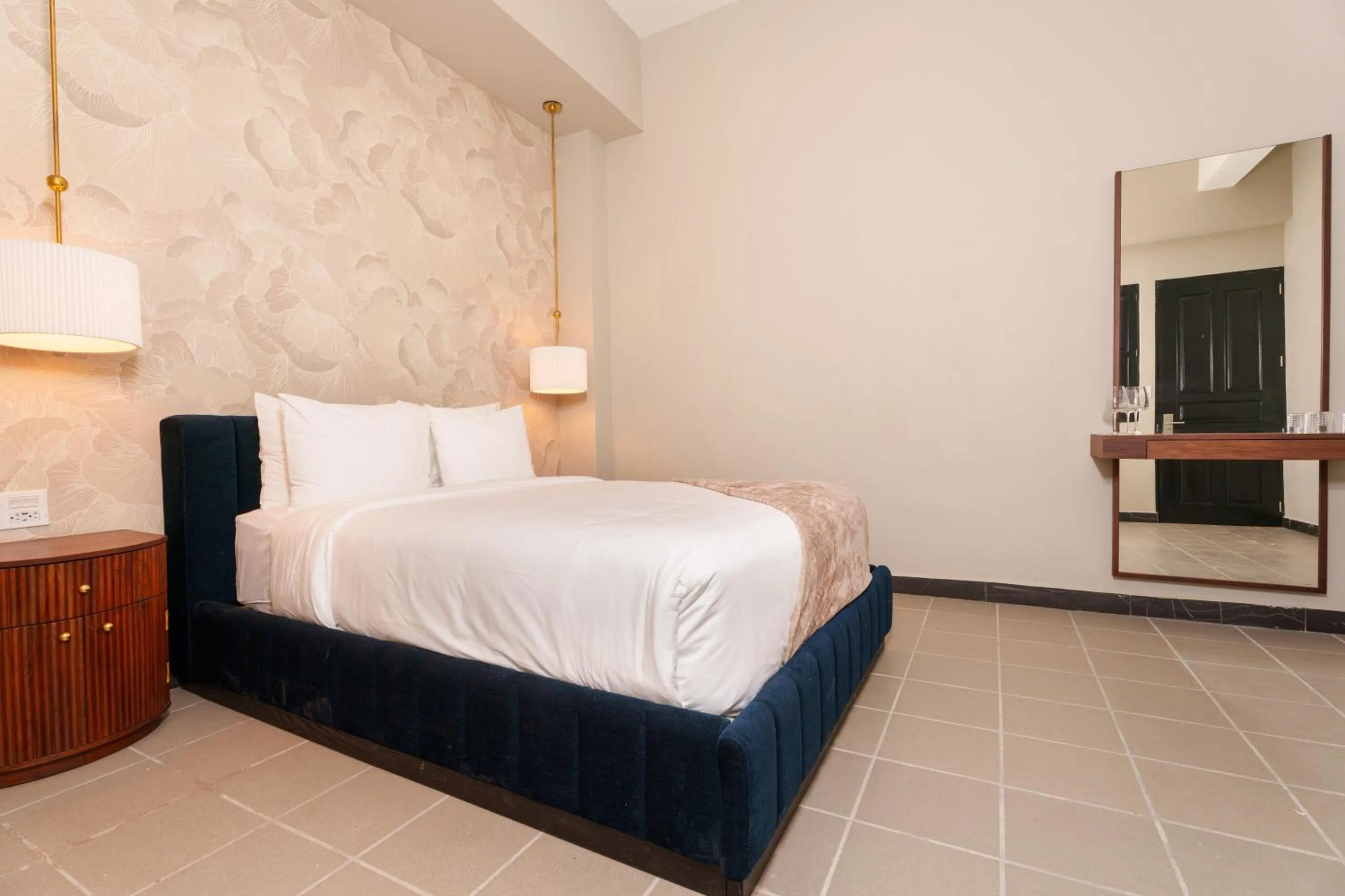 Bed in The Oliver Hotel
