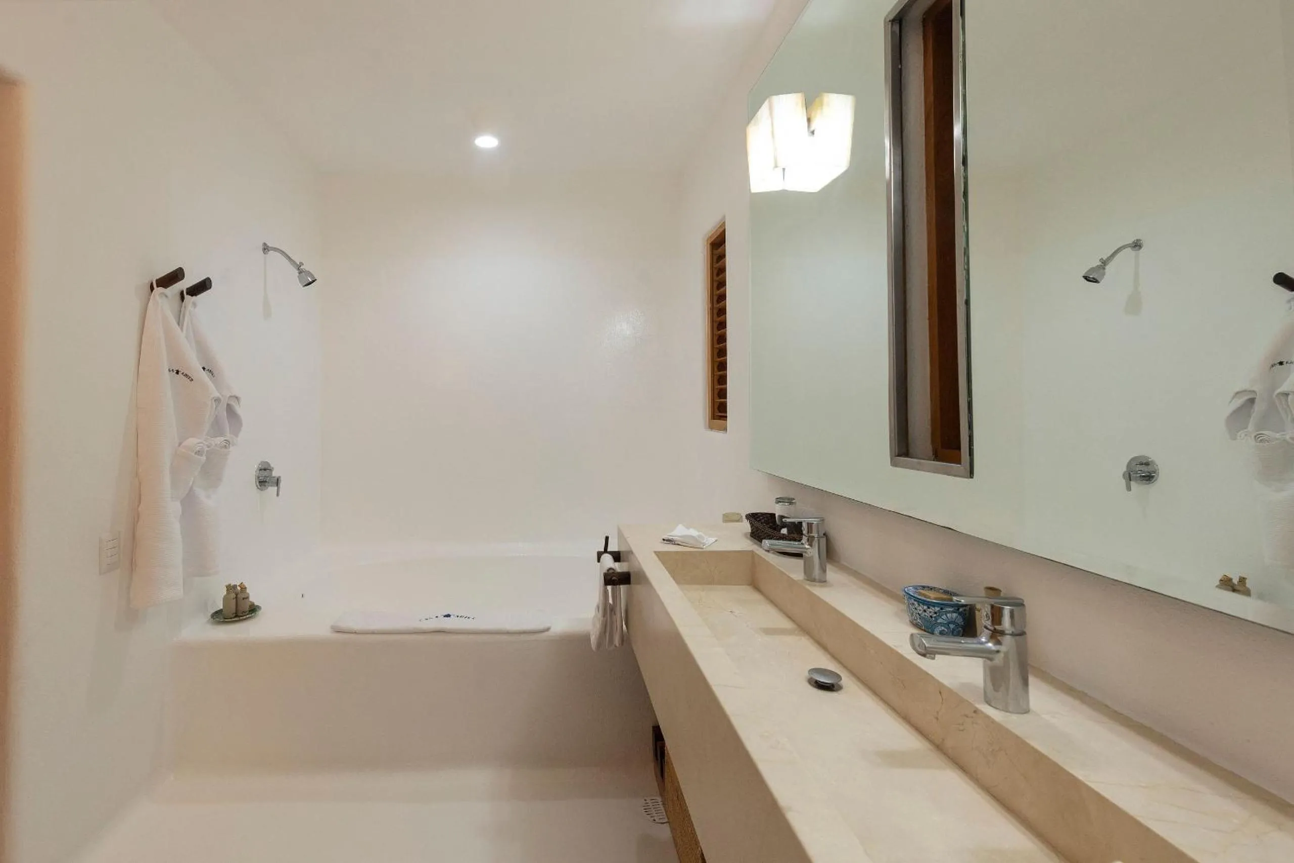 Toilet in Casa Aries, Careyes