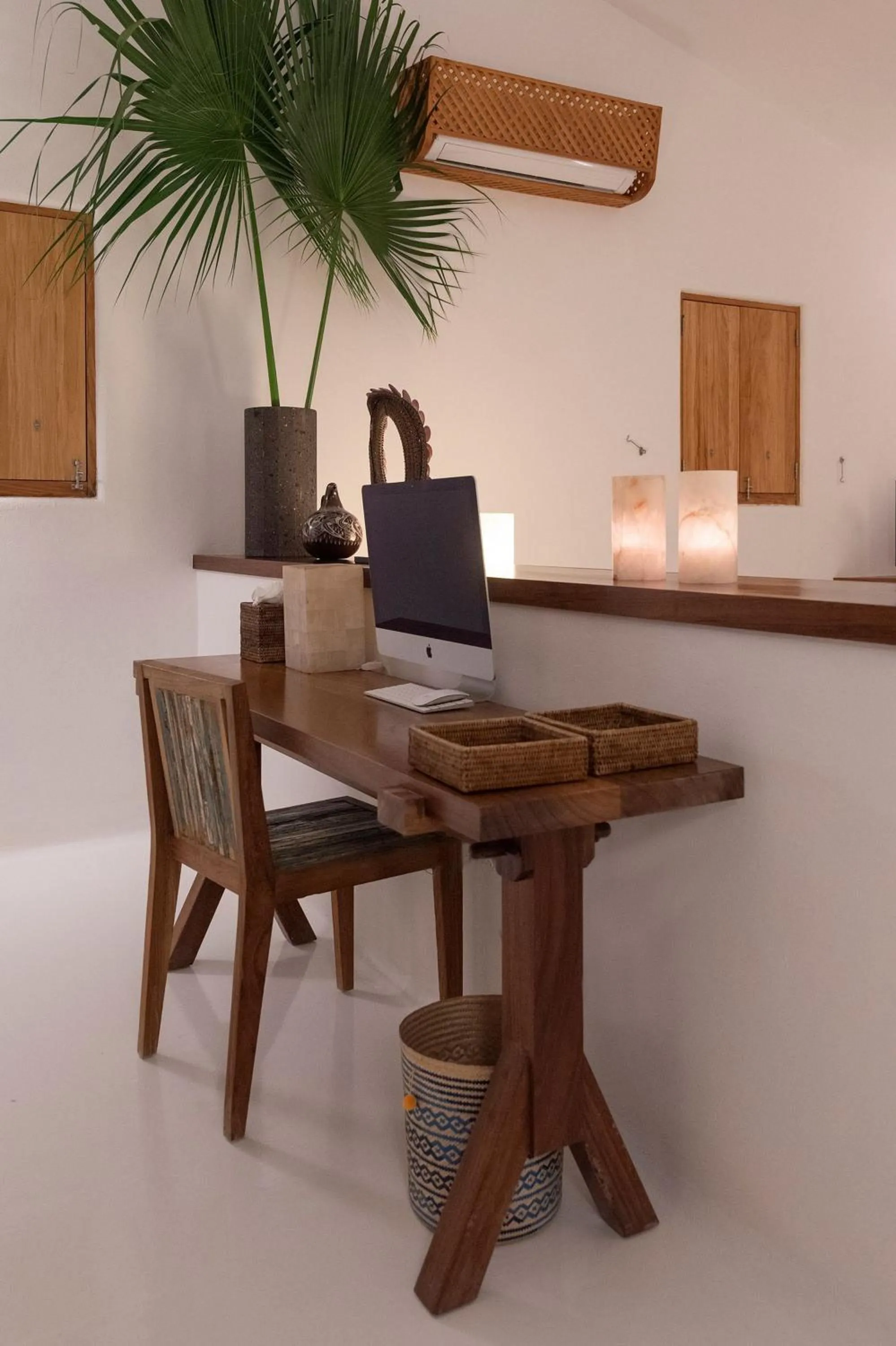 Library in Casa Aries, Careyes