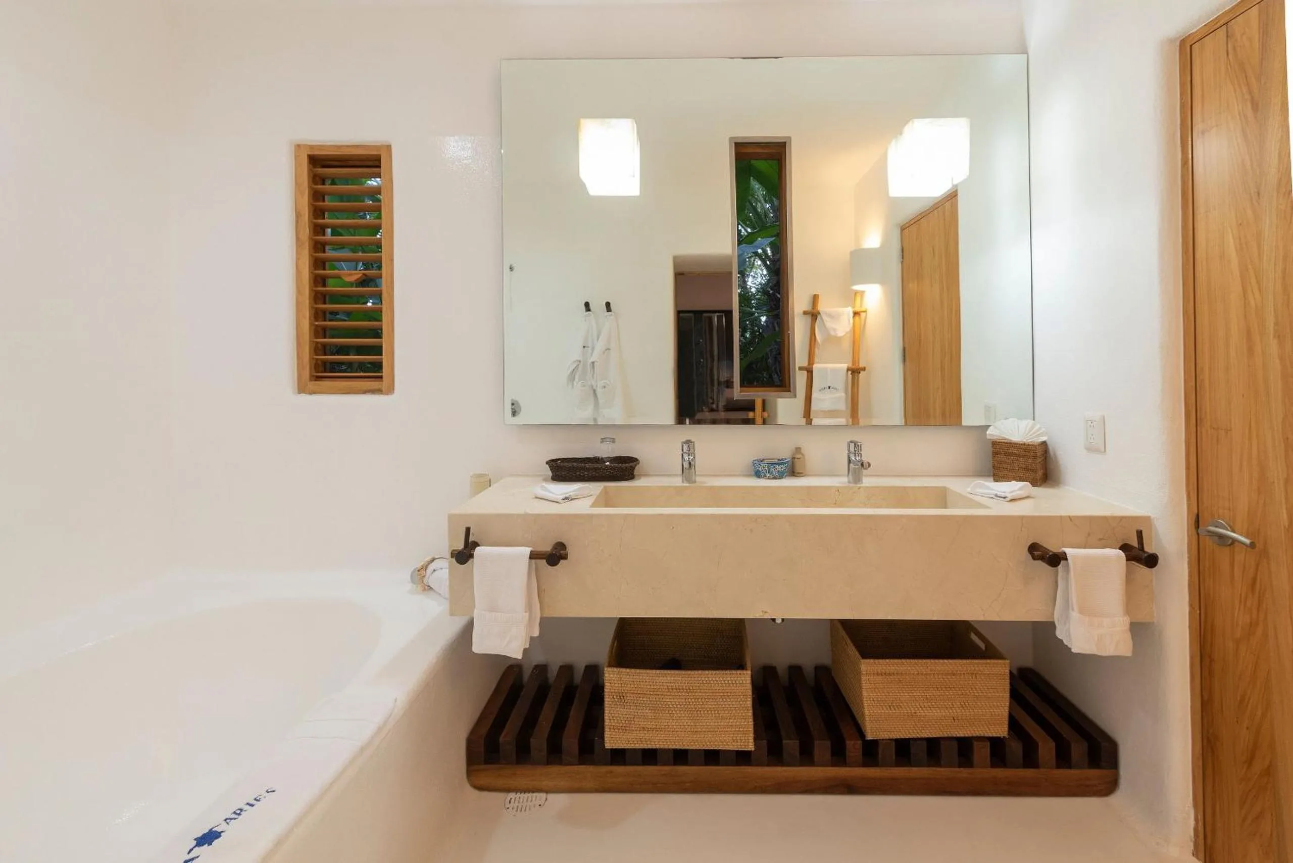 Toilet in Casa Aries, Careyes