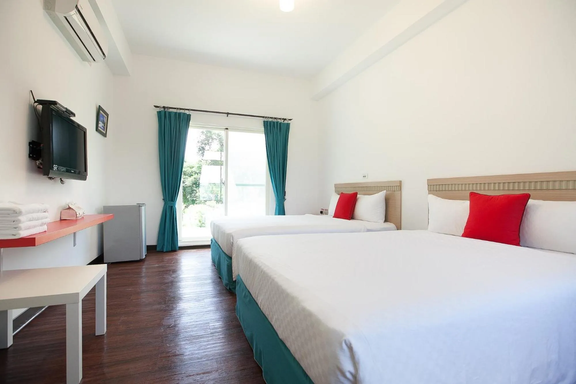 Photo of the whole room in Otousann B&B