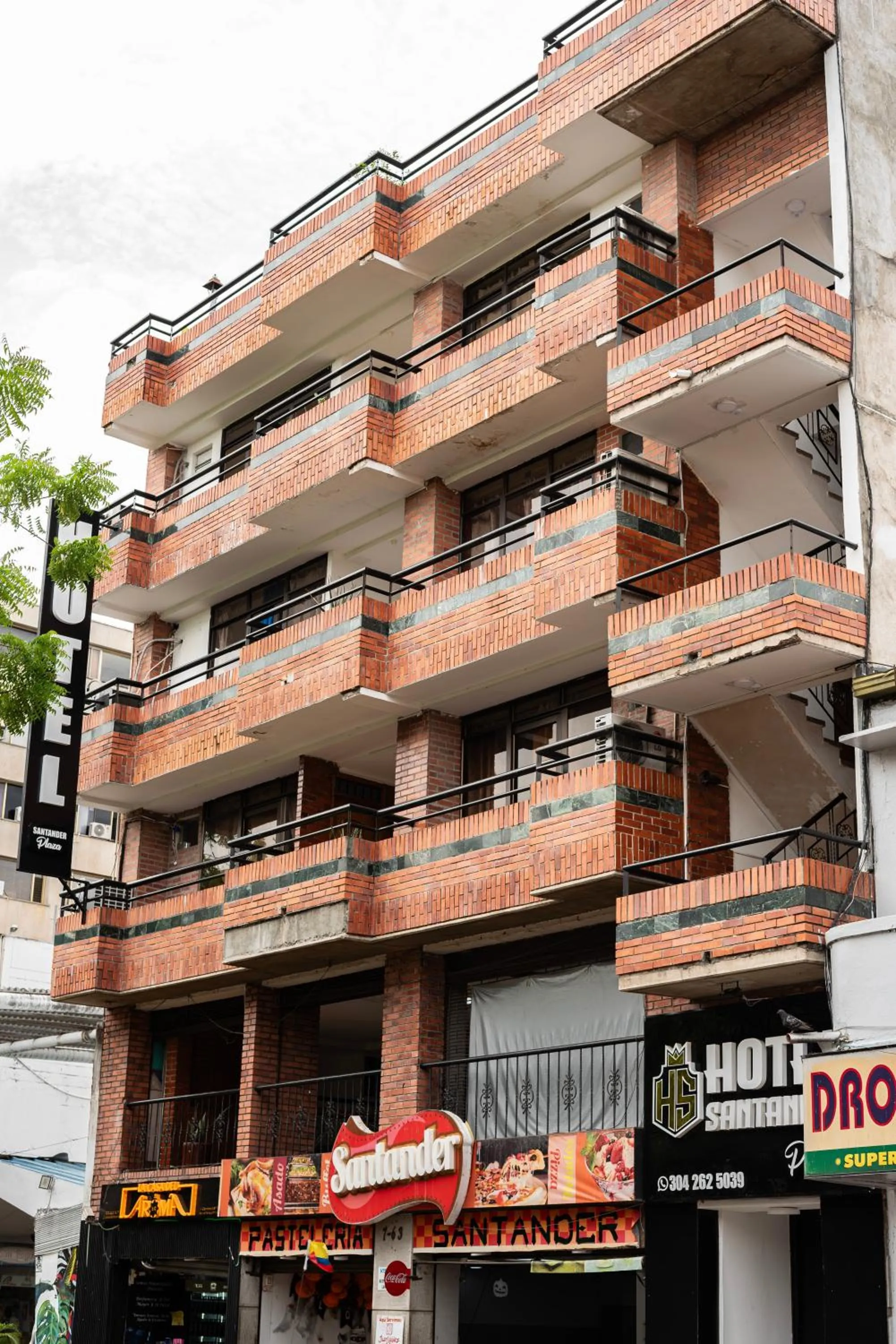 Property building in Hotel Santander Plaza
