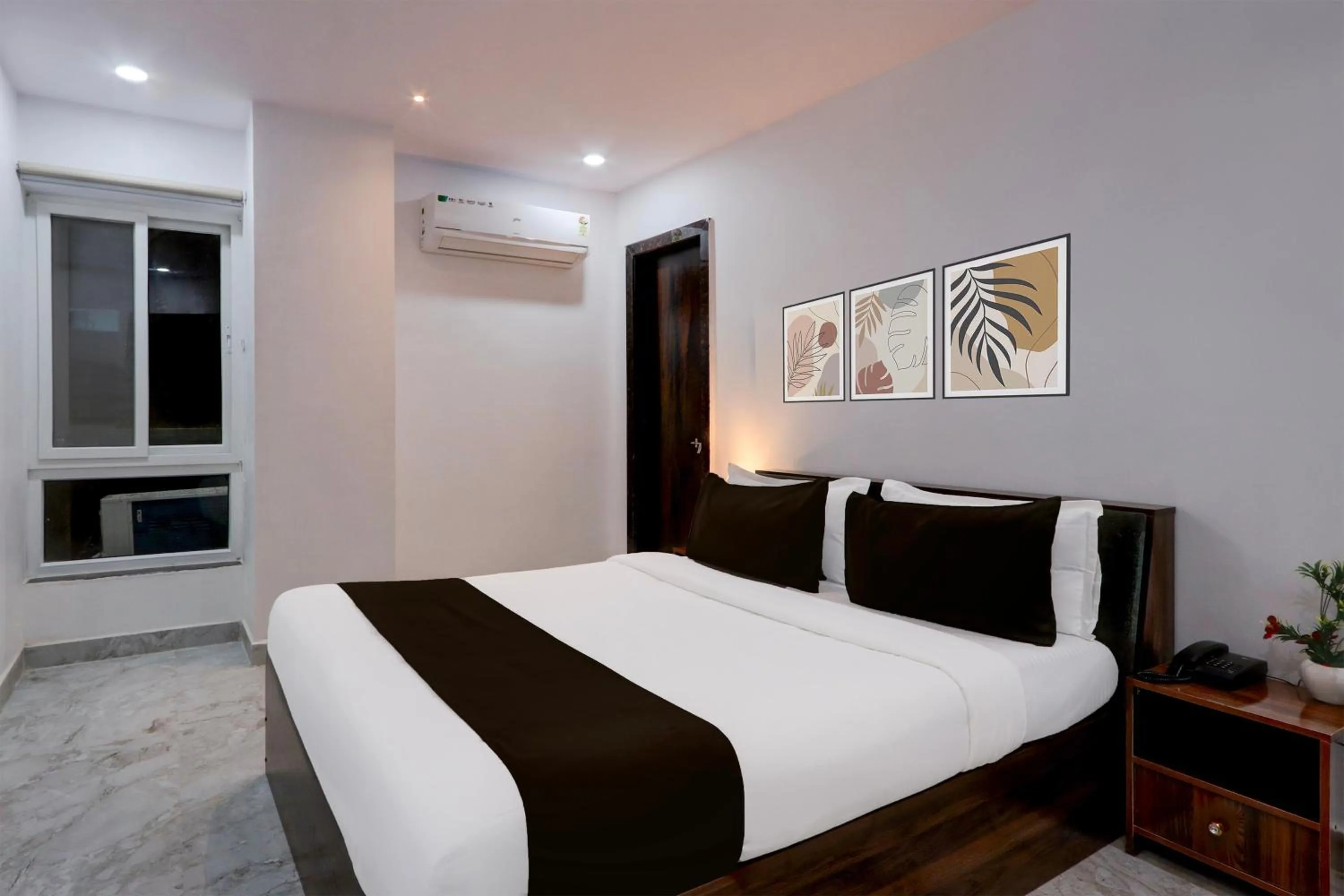 Bedroom in Super Hotel O RELAX INN