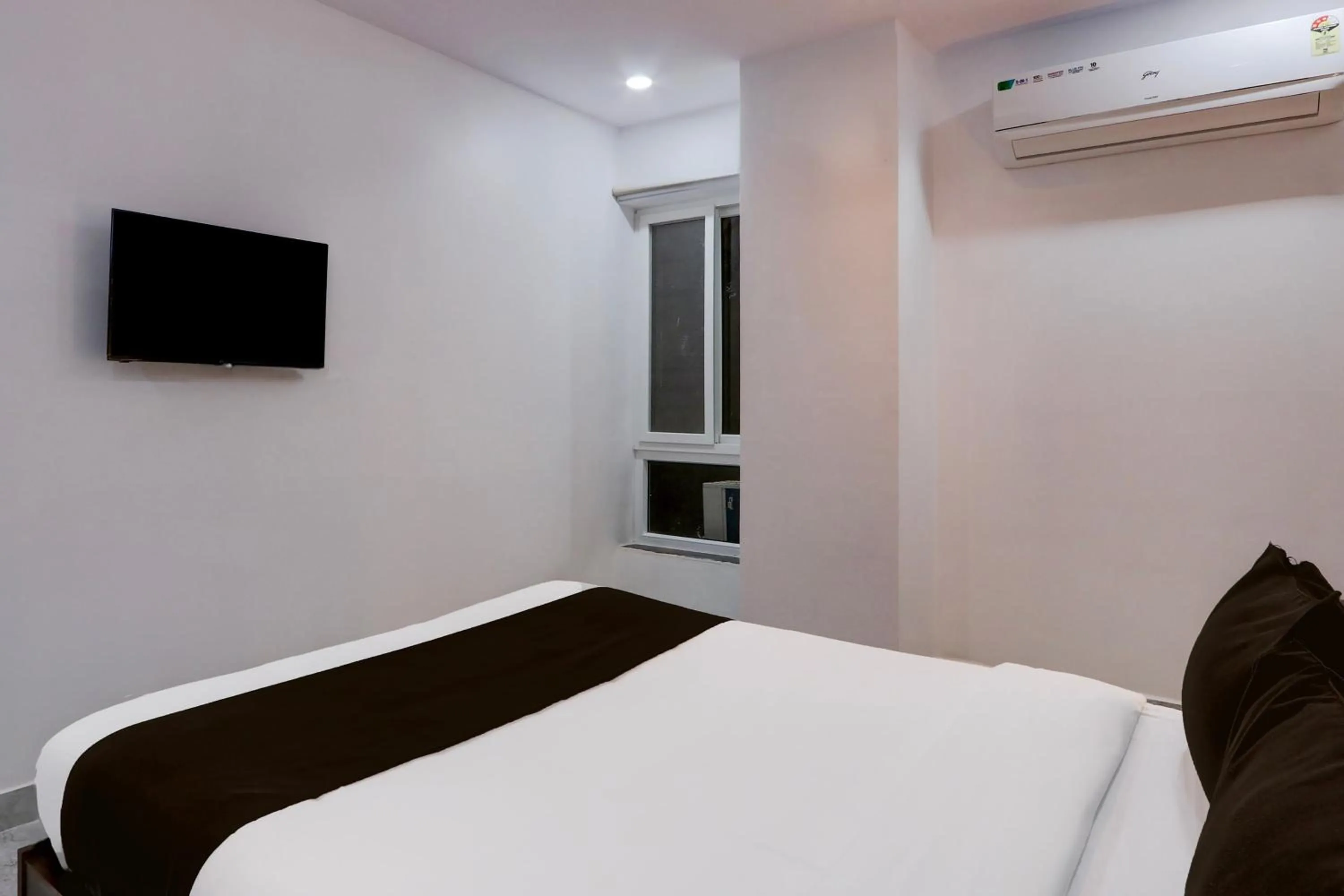 Bedroom in Super Hotel O RELAX INN