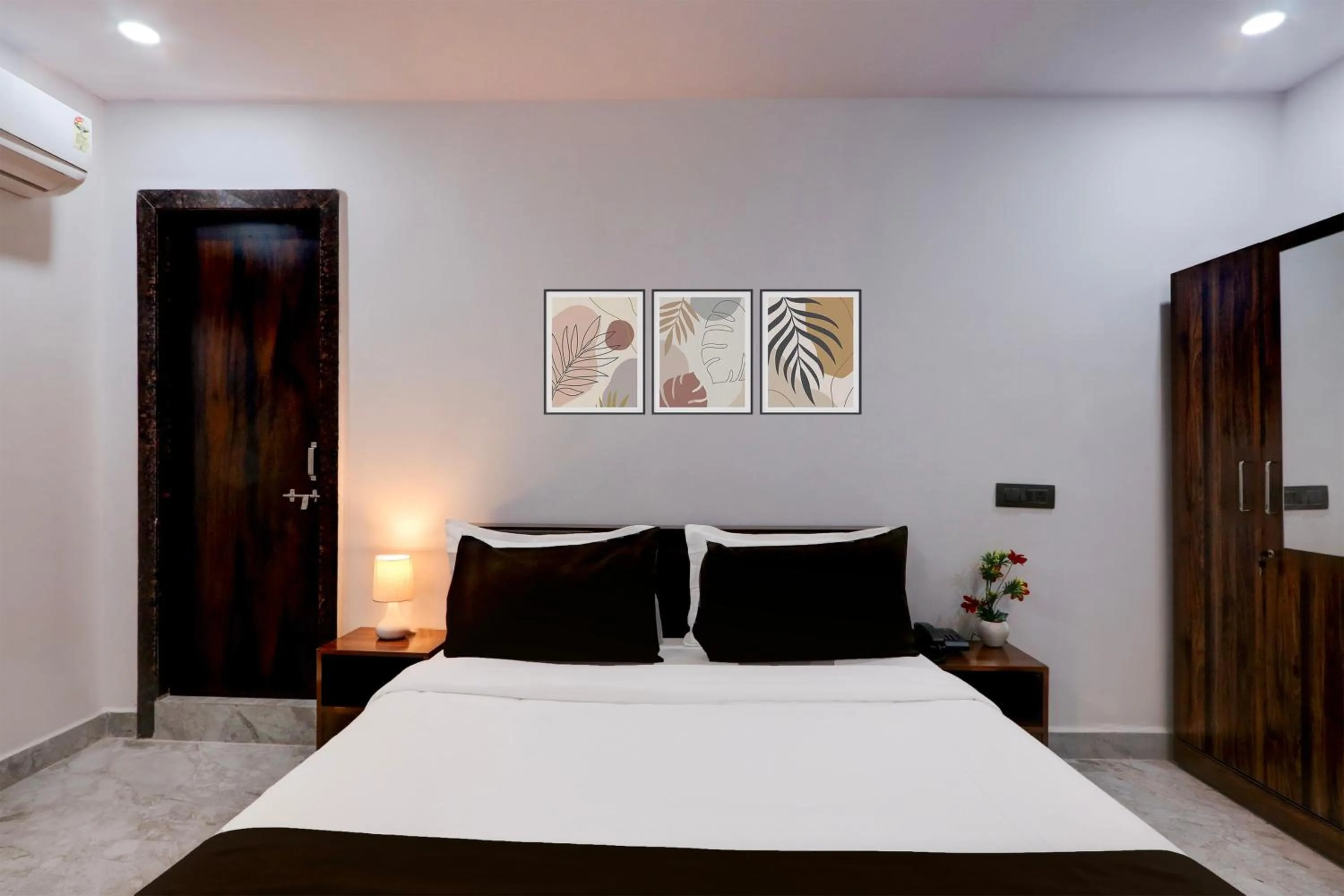 Bedroom in Super Hotel O RELAX INN