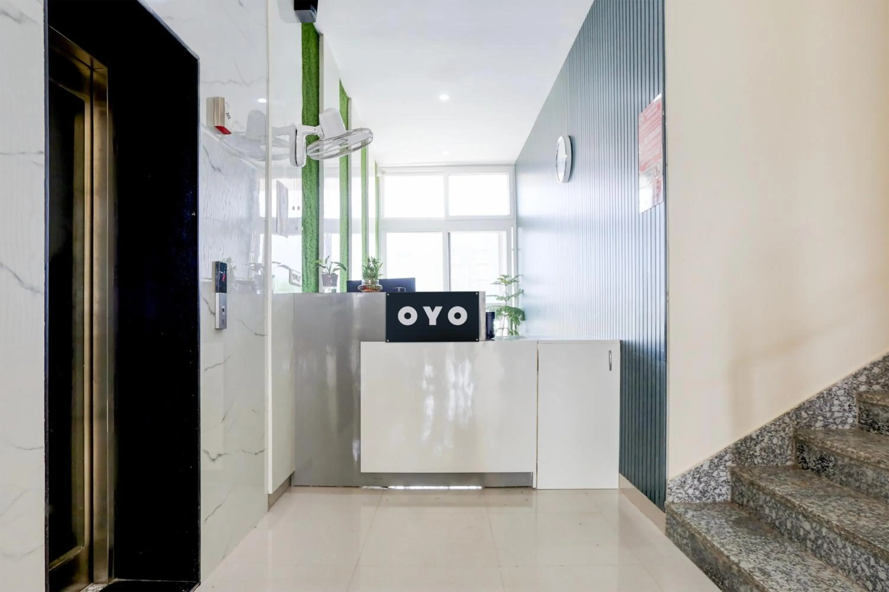 Lobby or reception in Hotel O BGM