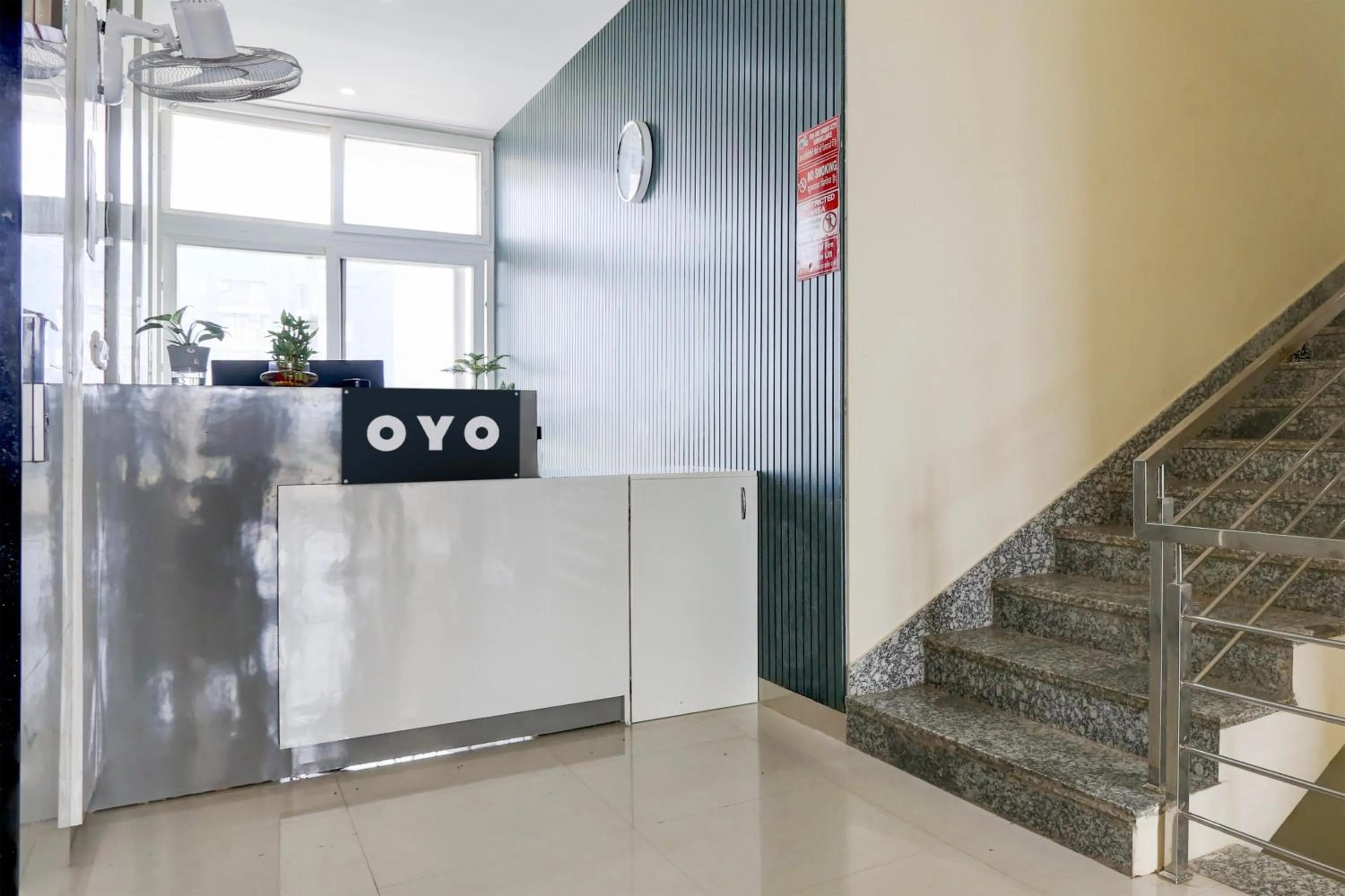 Lobby or reception in Hotel O BGM