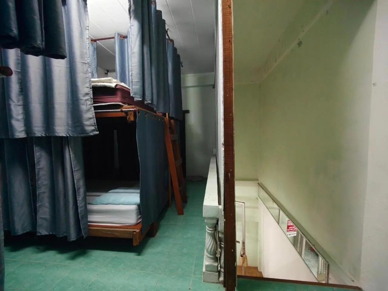 Bed in Phangan Hostel - Haadrin Homestay