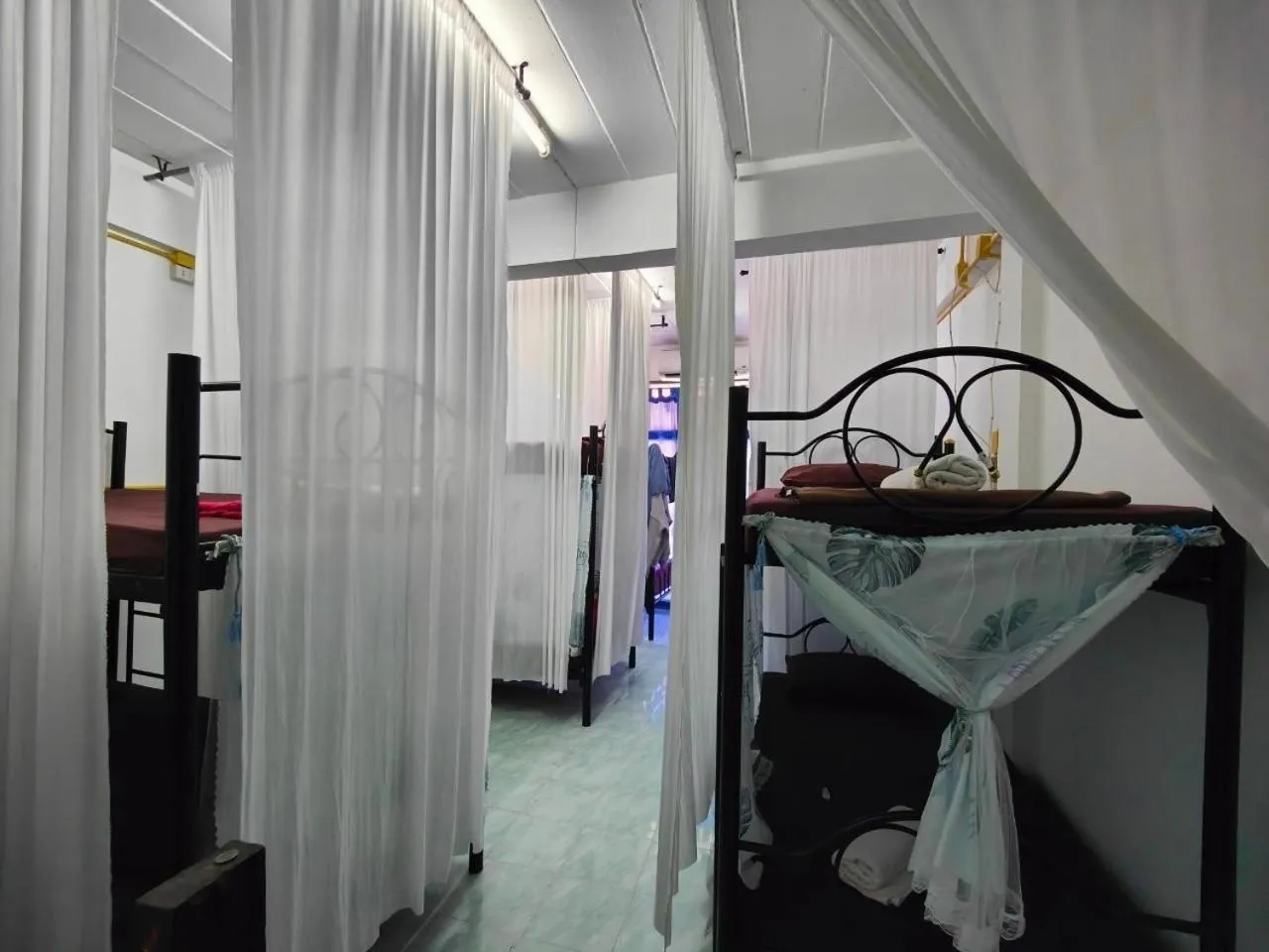 Bed in Phangan Hostel - Haadrin Homestay