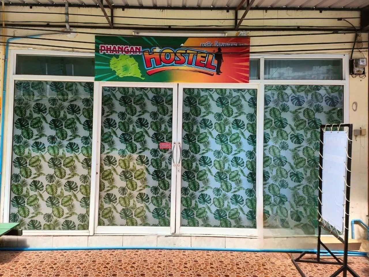 Property building in Phangan Hostel - Haadrin Homestay