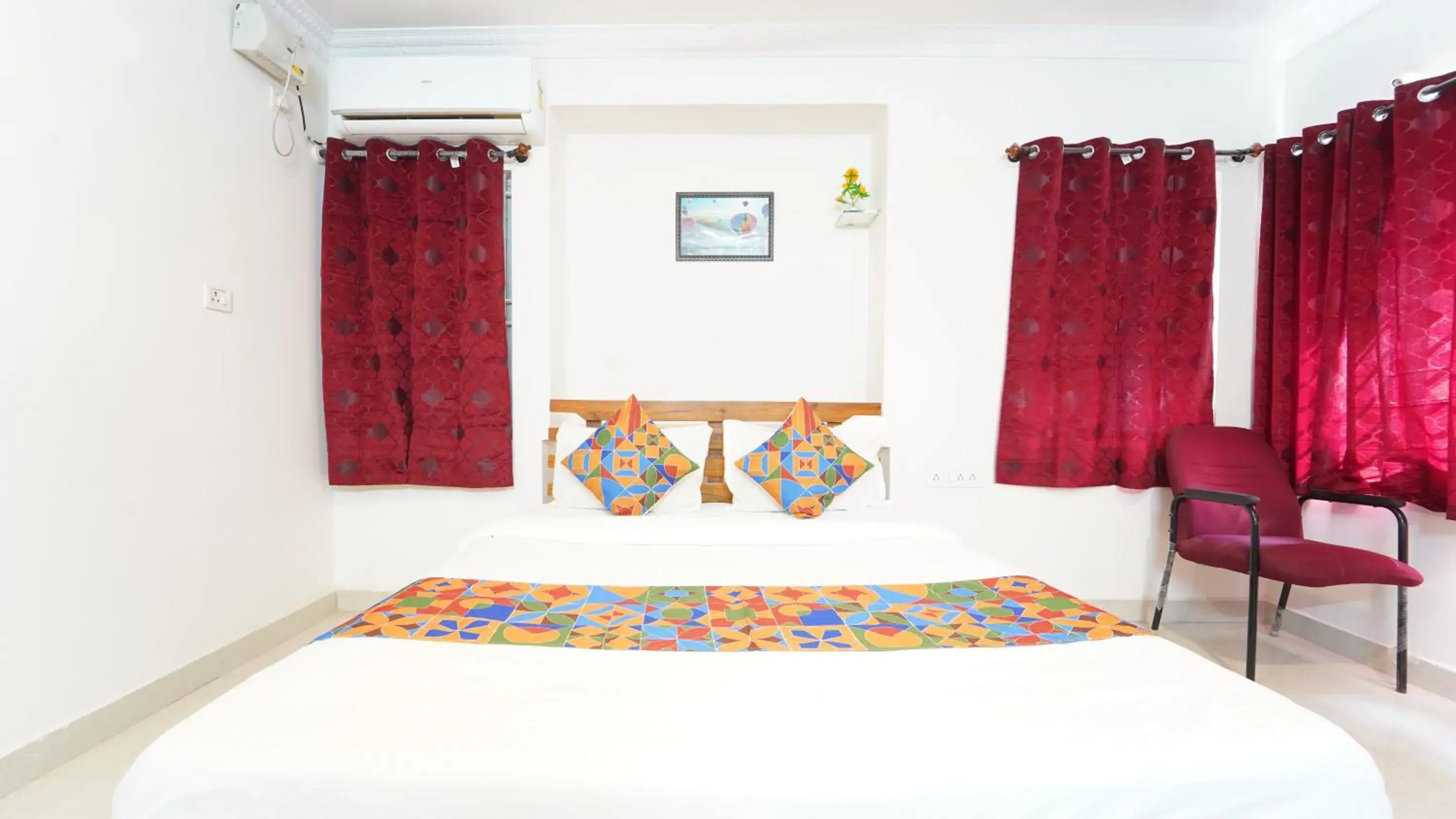 Bed in Mann Pasand Inn Feel the Luxury Bed in Mann Pasand Inn Feel the Luxury