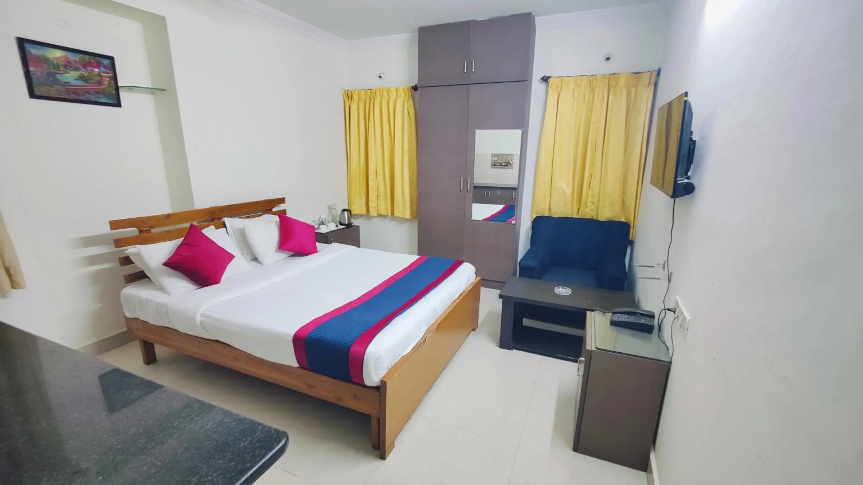 Bed in Mann Pasand Inn Feel the Luxury Bed in Mann Pasand Inn Feel the Luxury