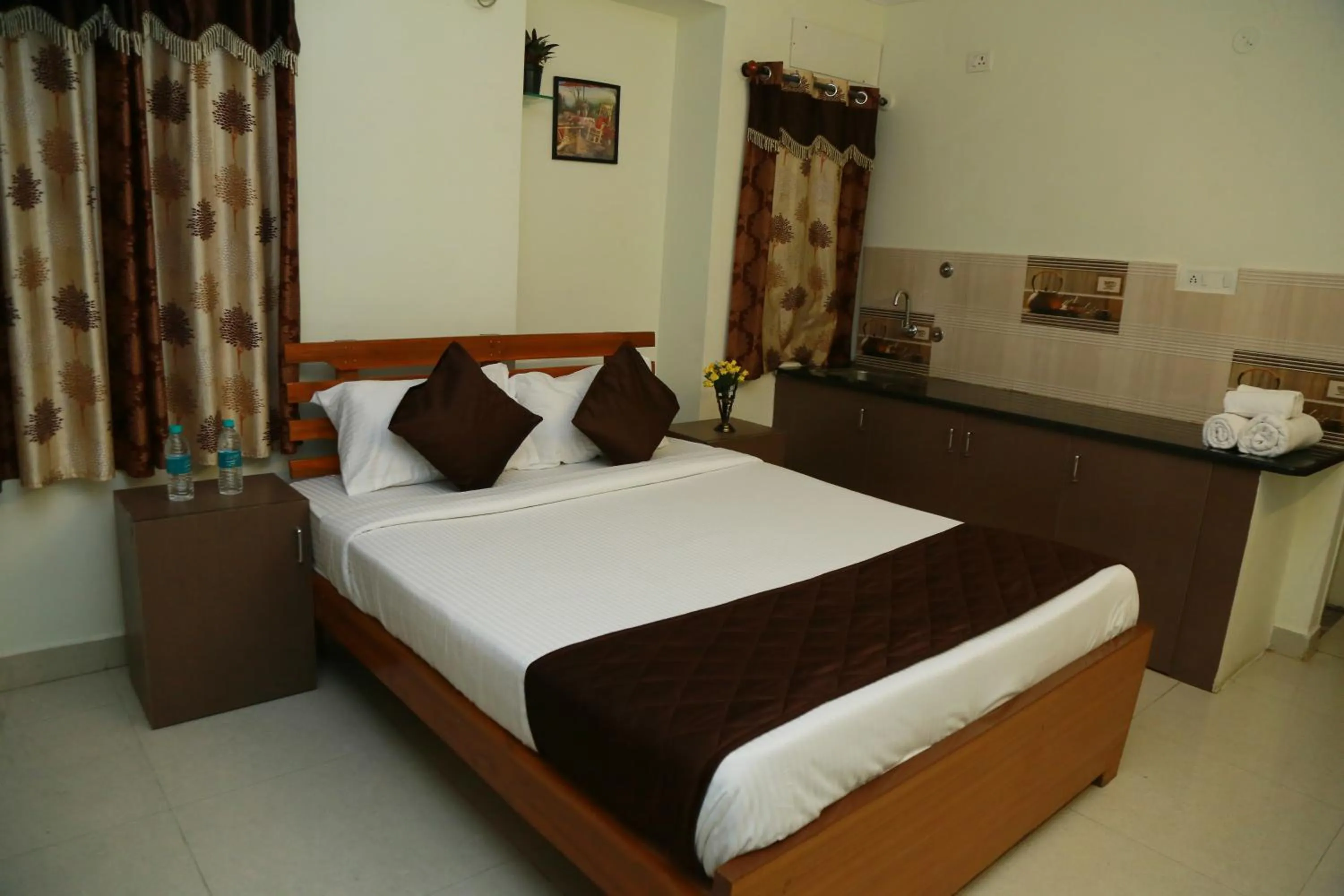 Bed in Mann Pasand Inn Feel the Luxury