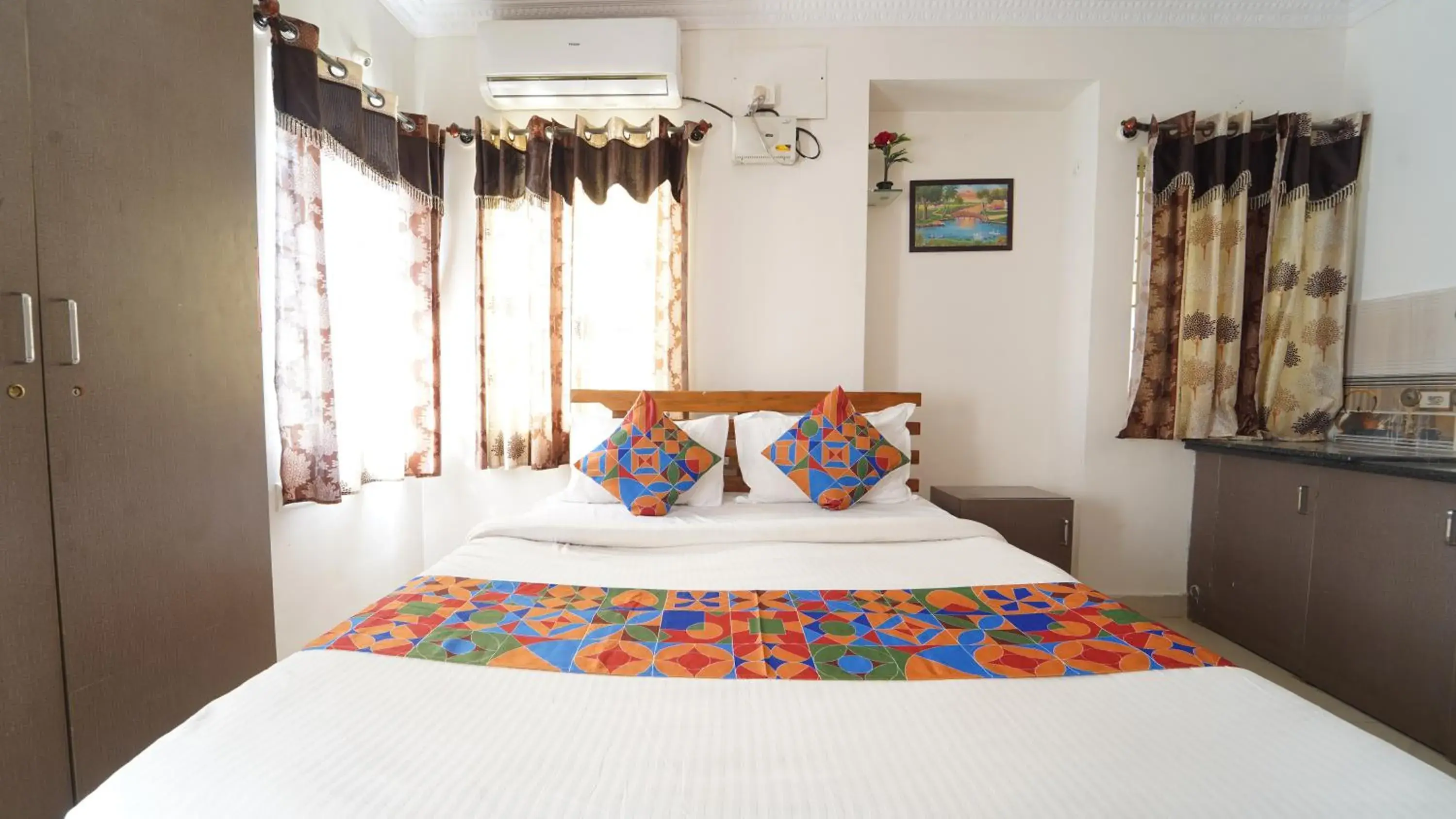 Bed in Mann Pasand Inn Feel the Luxury Bed in Mann Pasand Inn Feel the Luxury