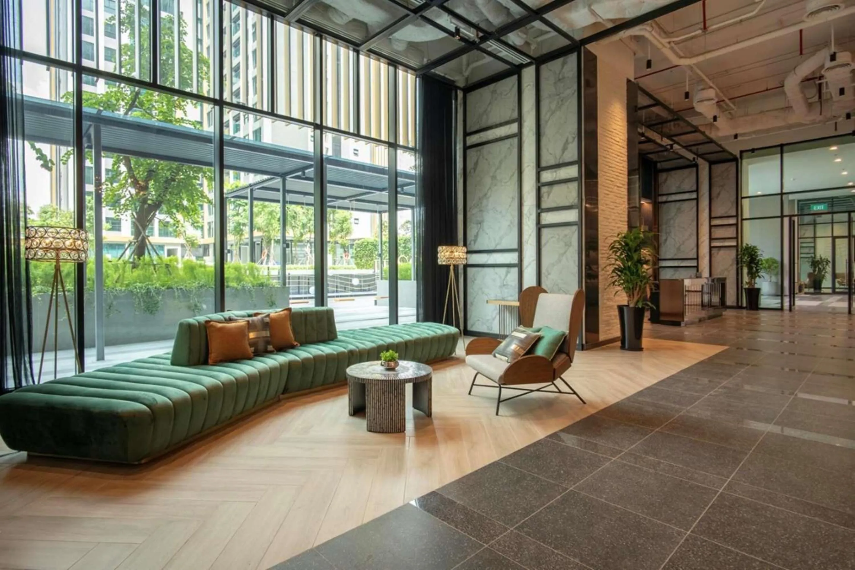 Living room in Imperial De La SoL District 4