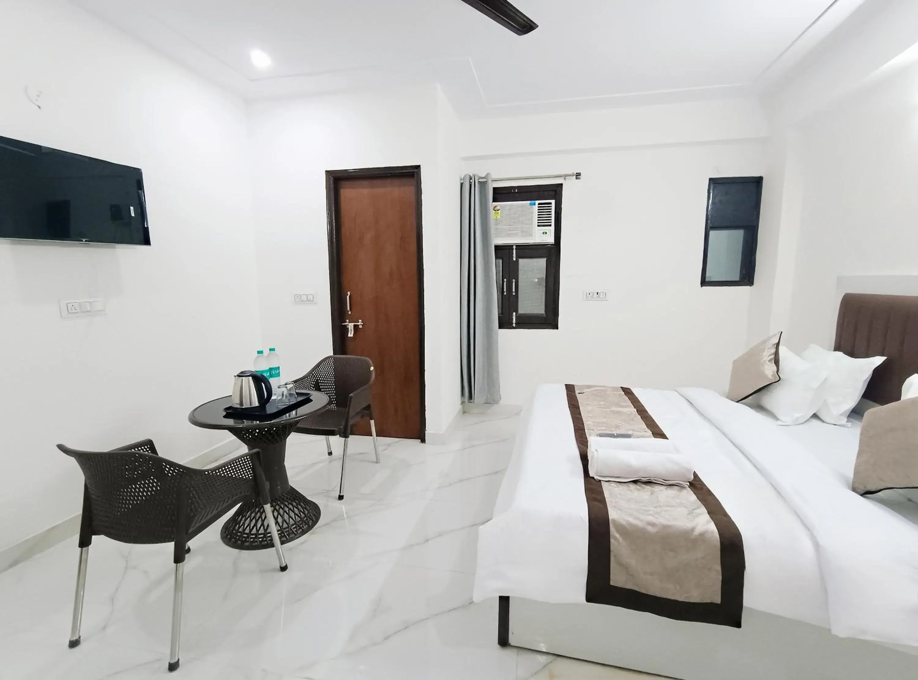 Hotel Krishna Tower Hotel Krishna Tower